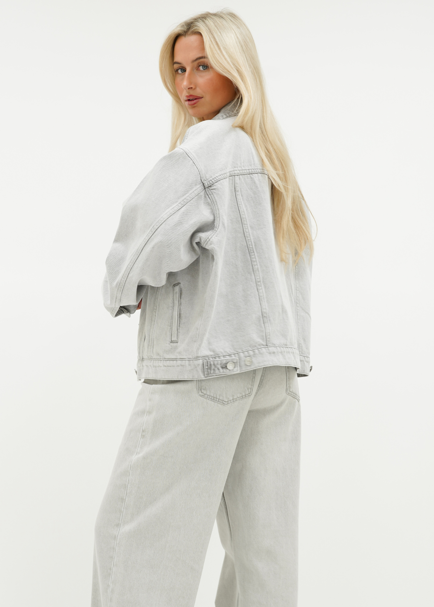 Oversized denim jacket light washed grey (tall)