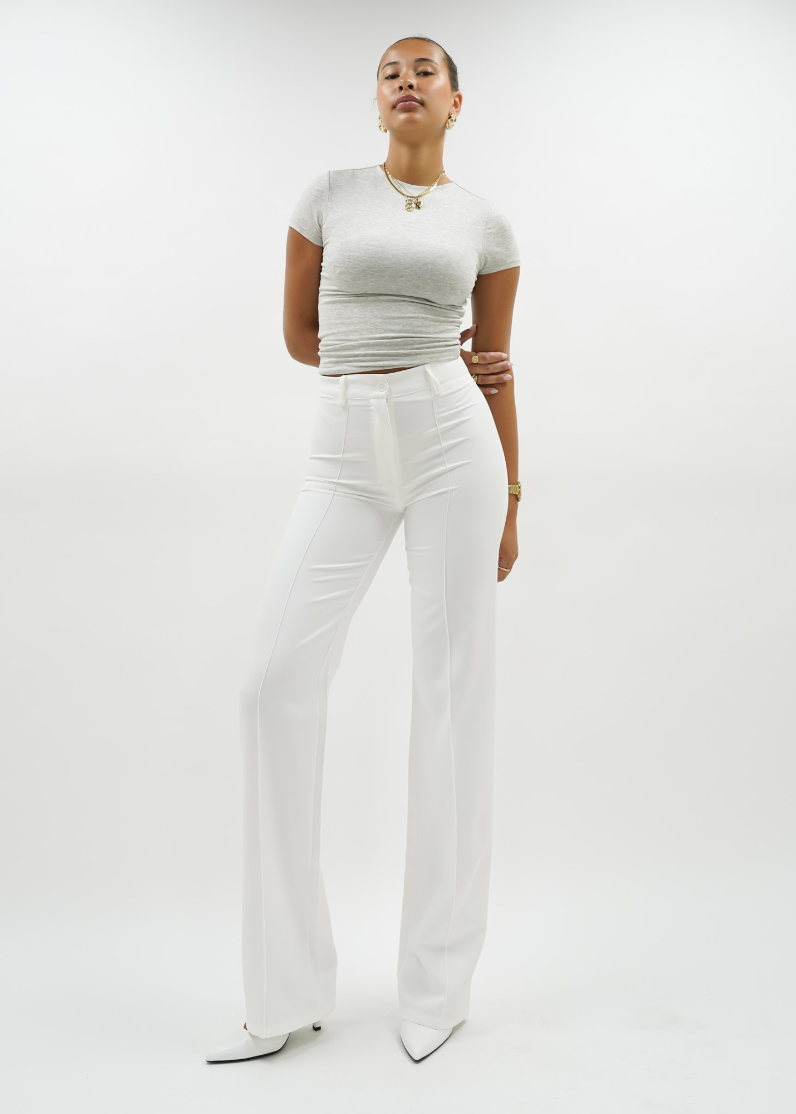 OHGA STRAIGHT PANTS ホワイトM Straight leg pants met pressfold white (tall)