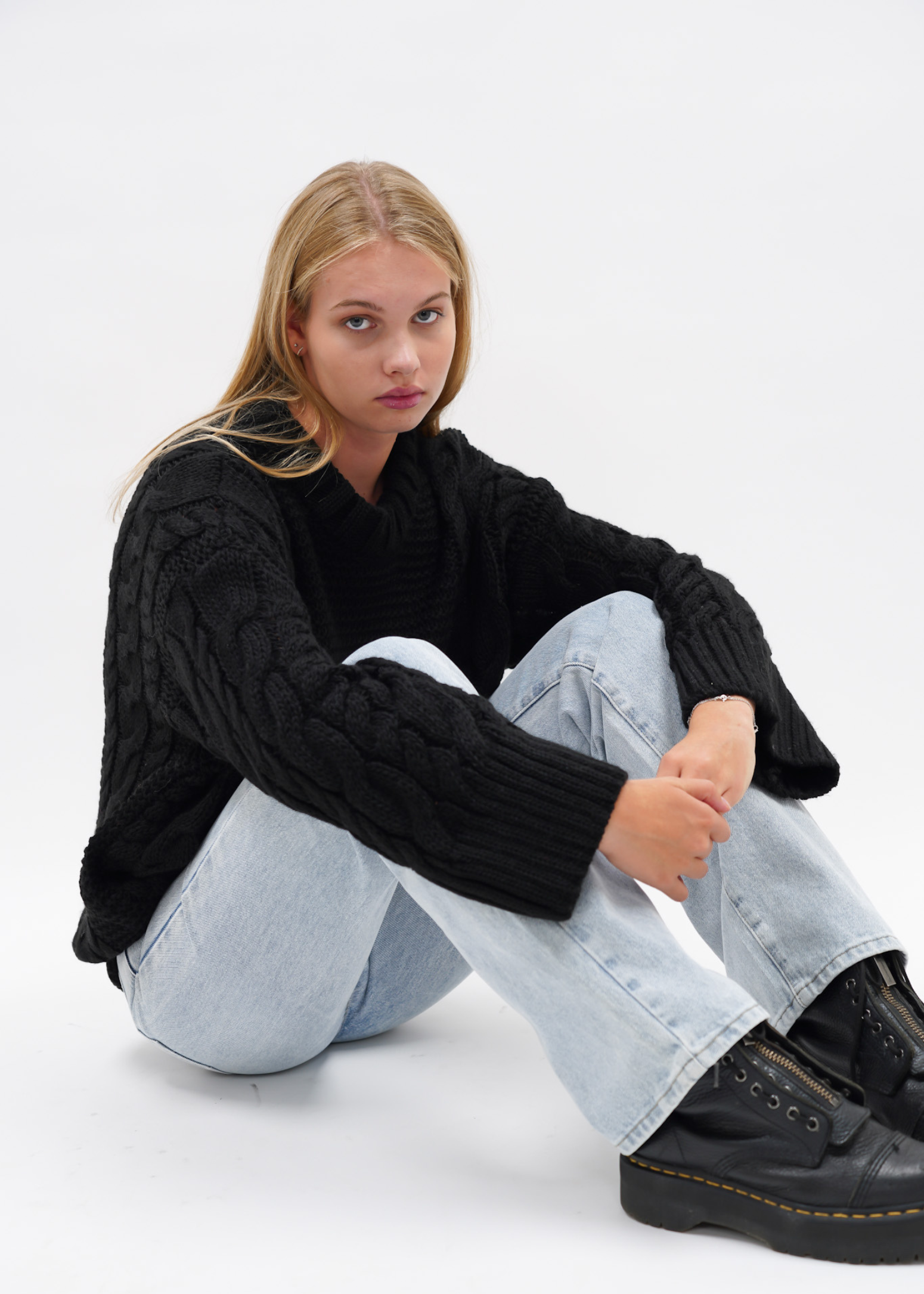 Cable knit black