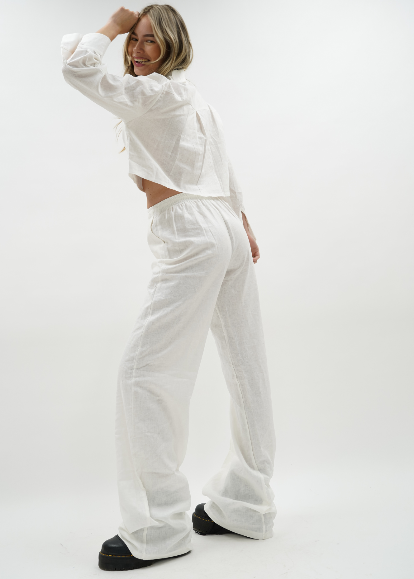 Linen pants (tall) white