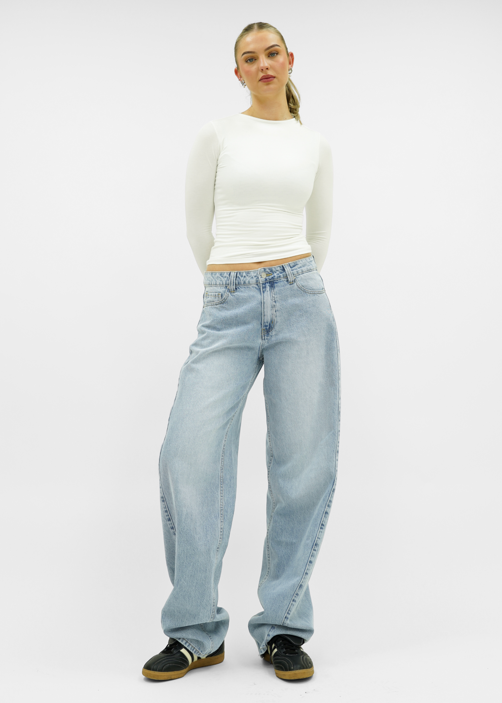 Balloonjeanslightblue(tall)