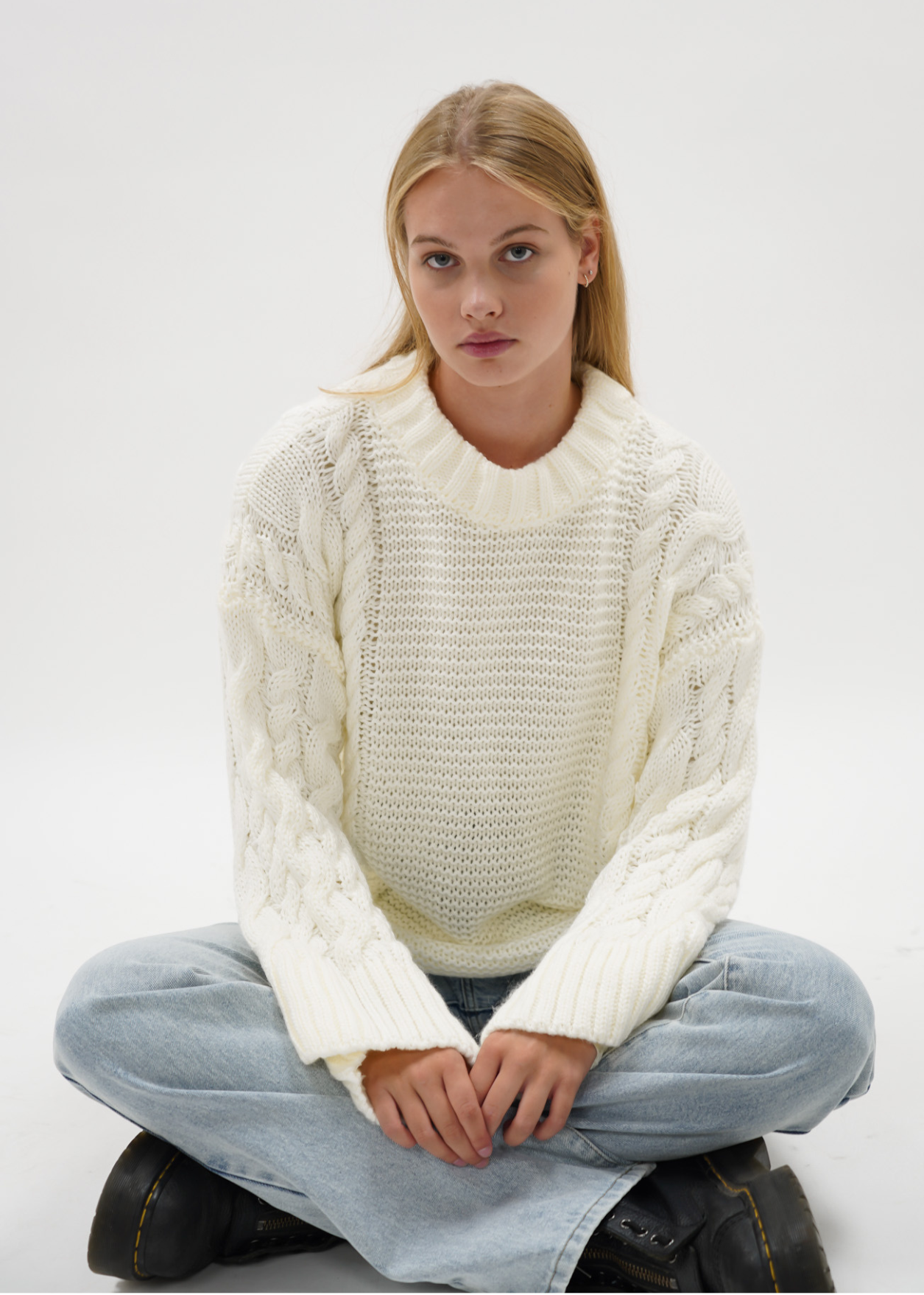 Cable knit cream