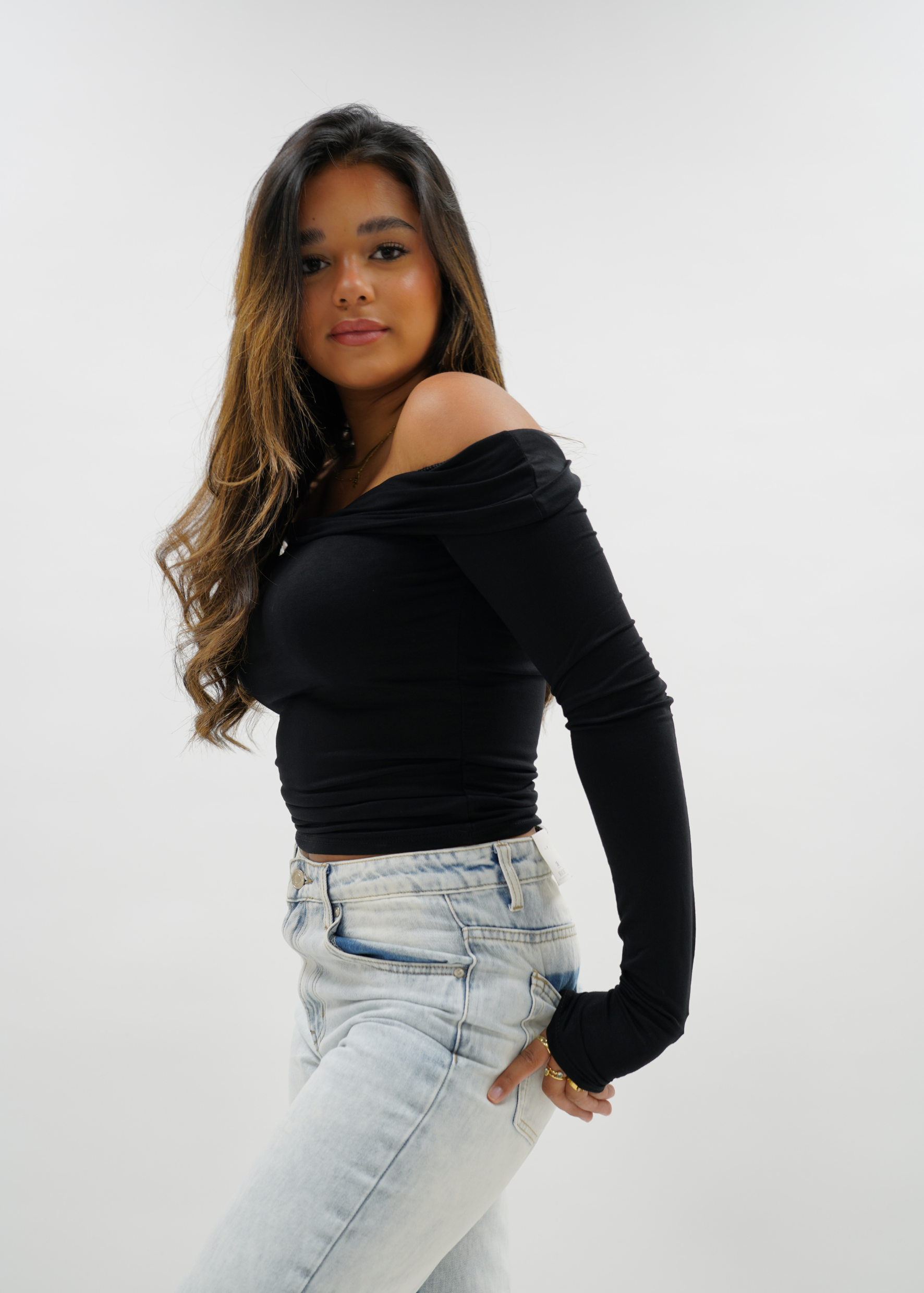 Off-shoulder top black