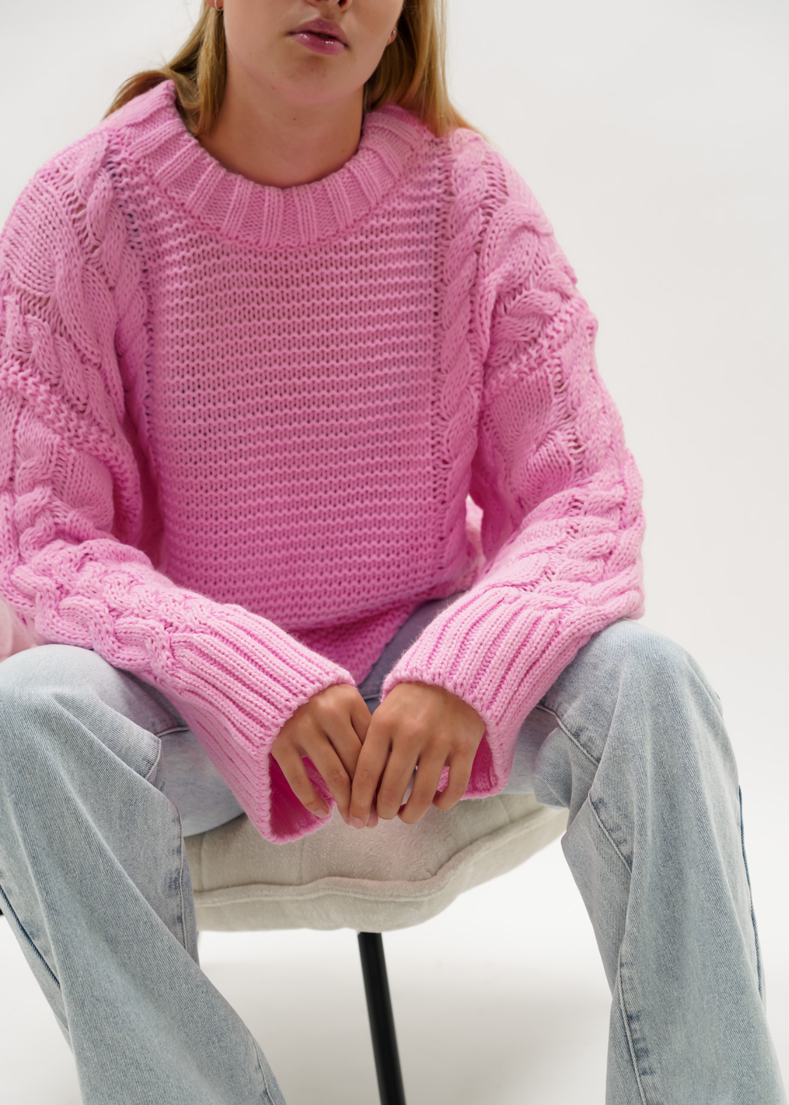 Tricot de câble joli rose