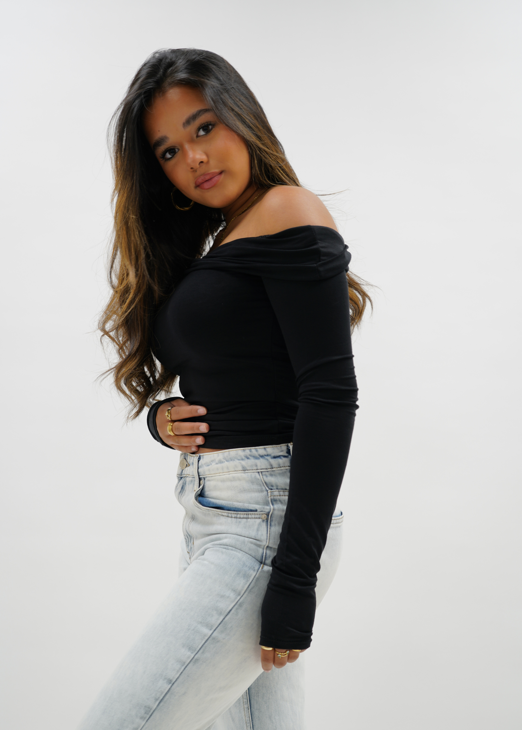 Off-shoulder top black