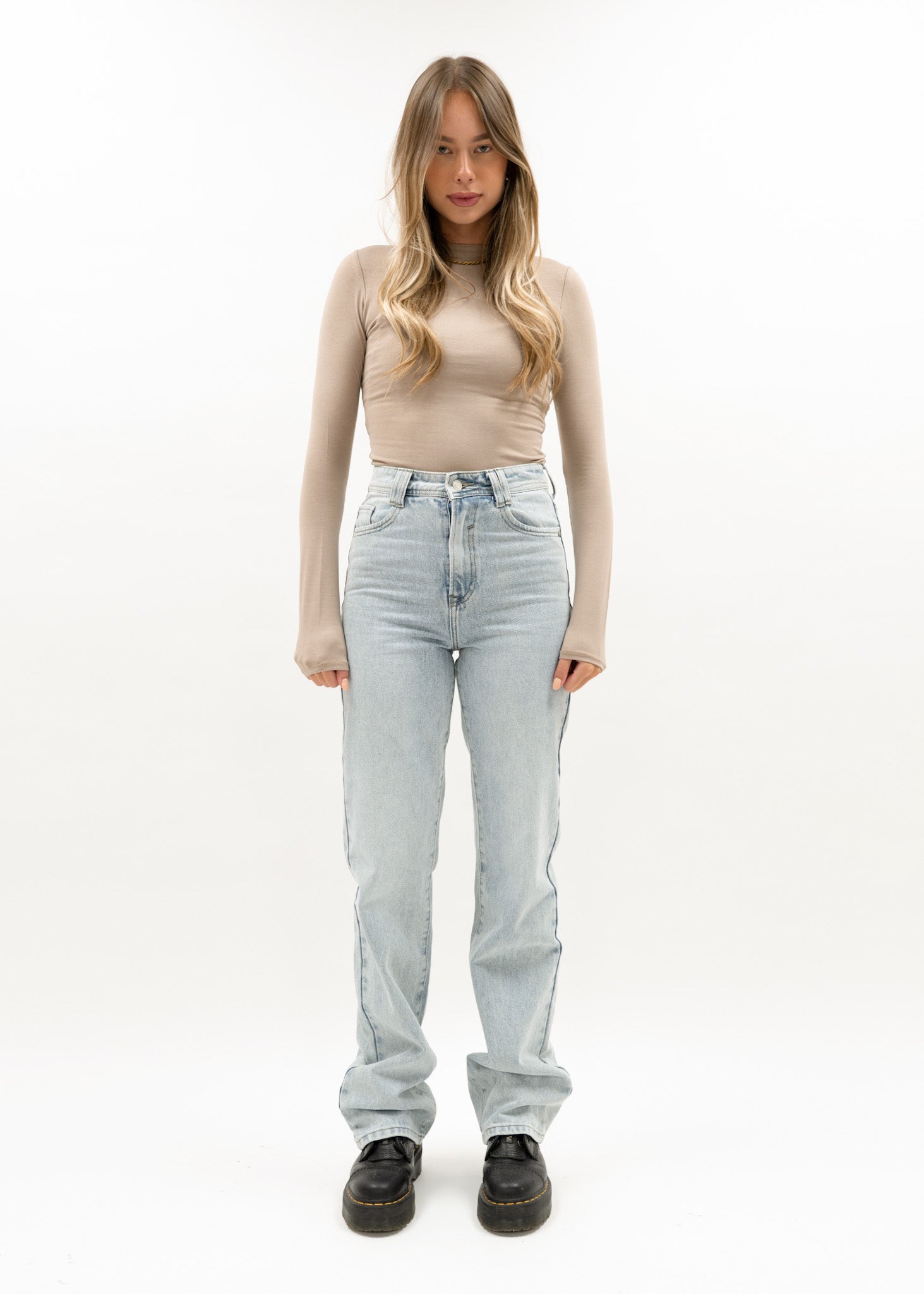 Långärmad kropp mörkbeige