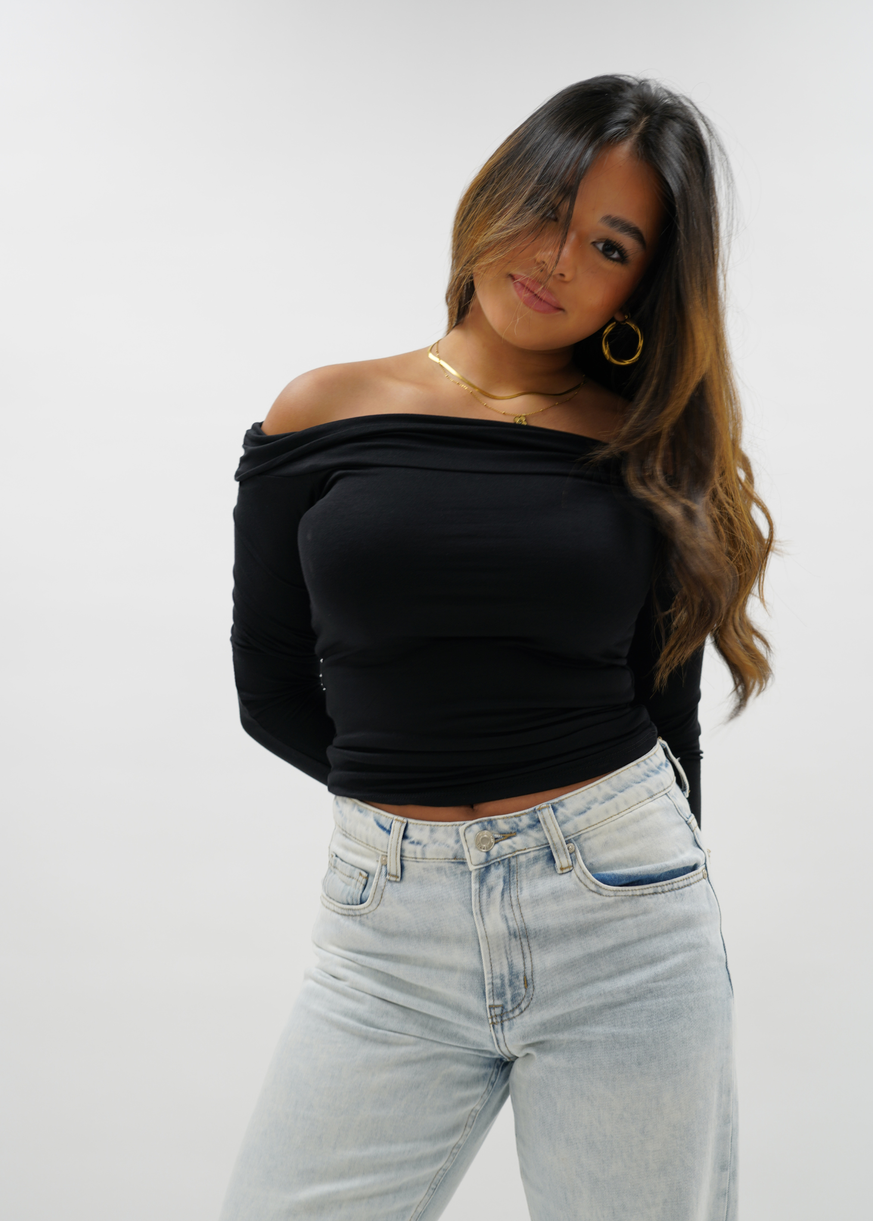 Off-shoulder top black