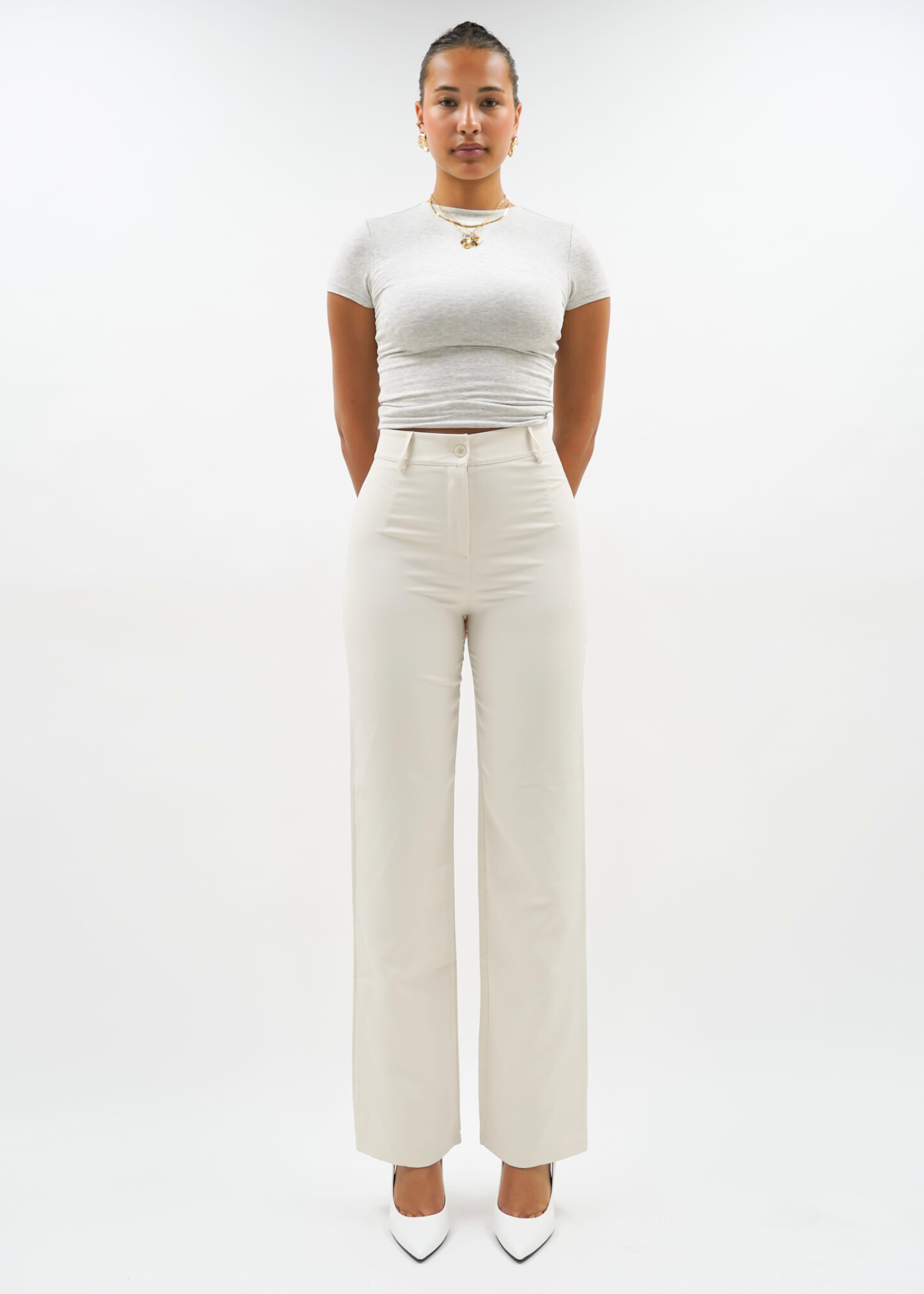 Pantalon jambe droit crème classique (regular)