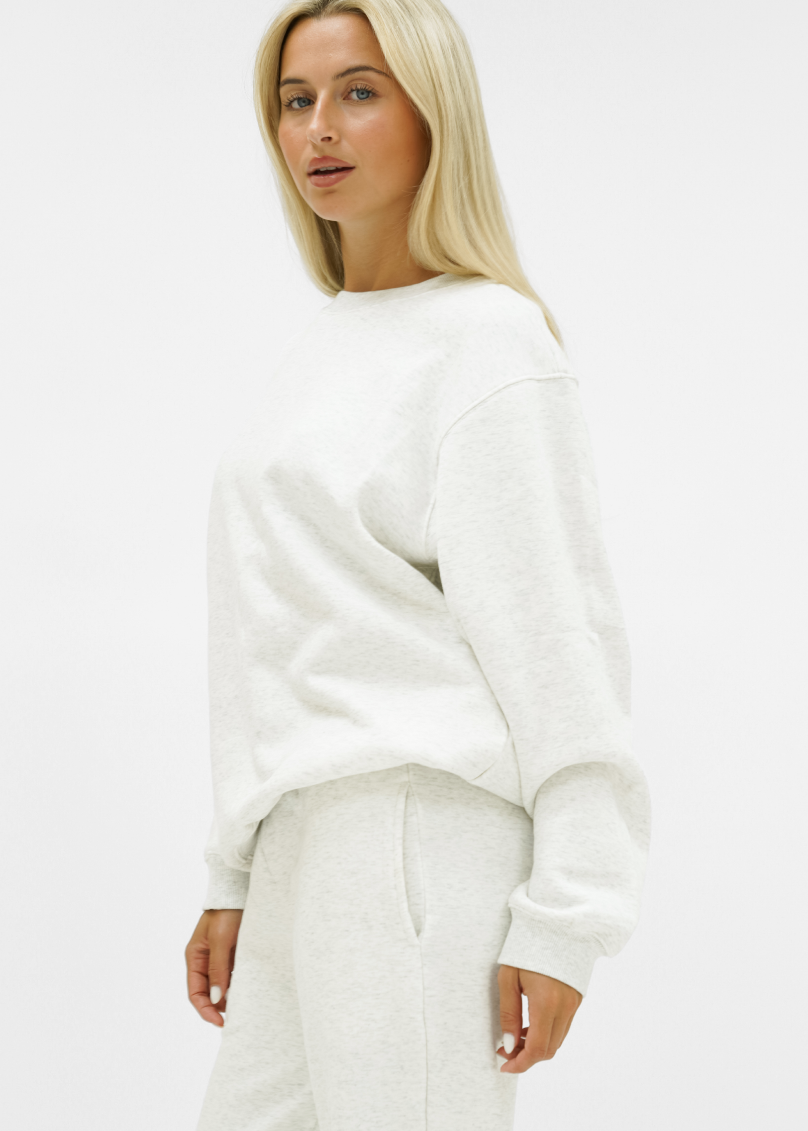 Basic sweater light grey melange (tall)