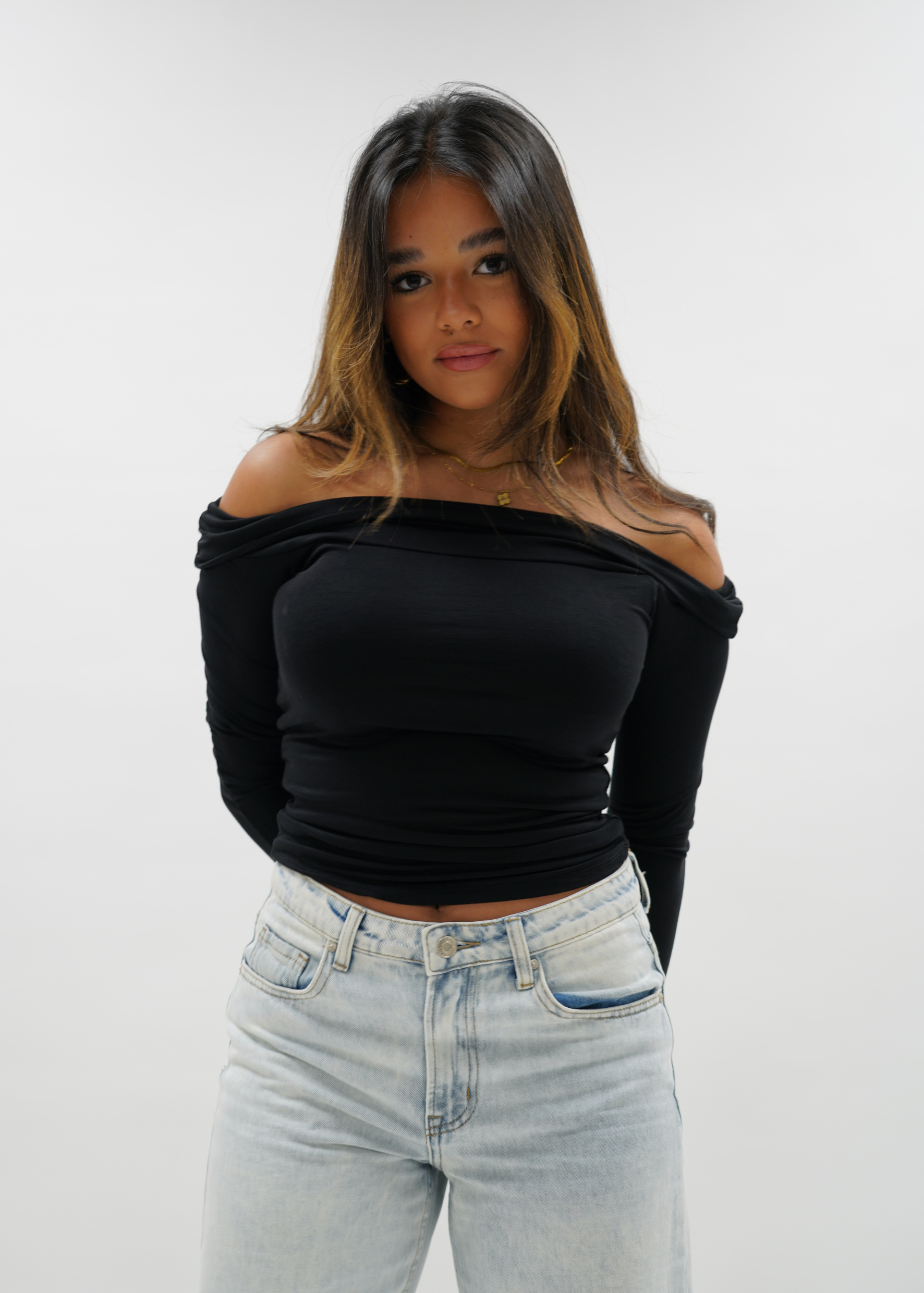 Off-shoulder top black