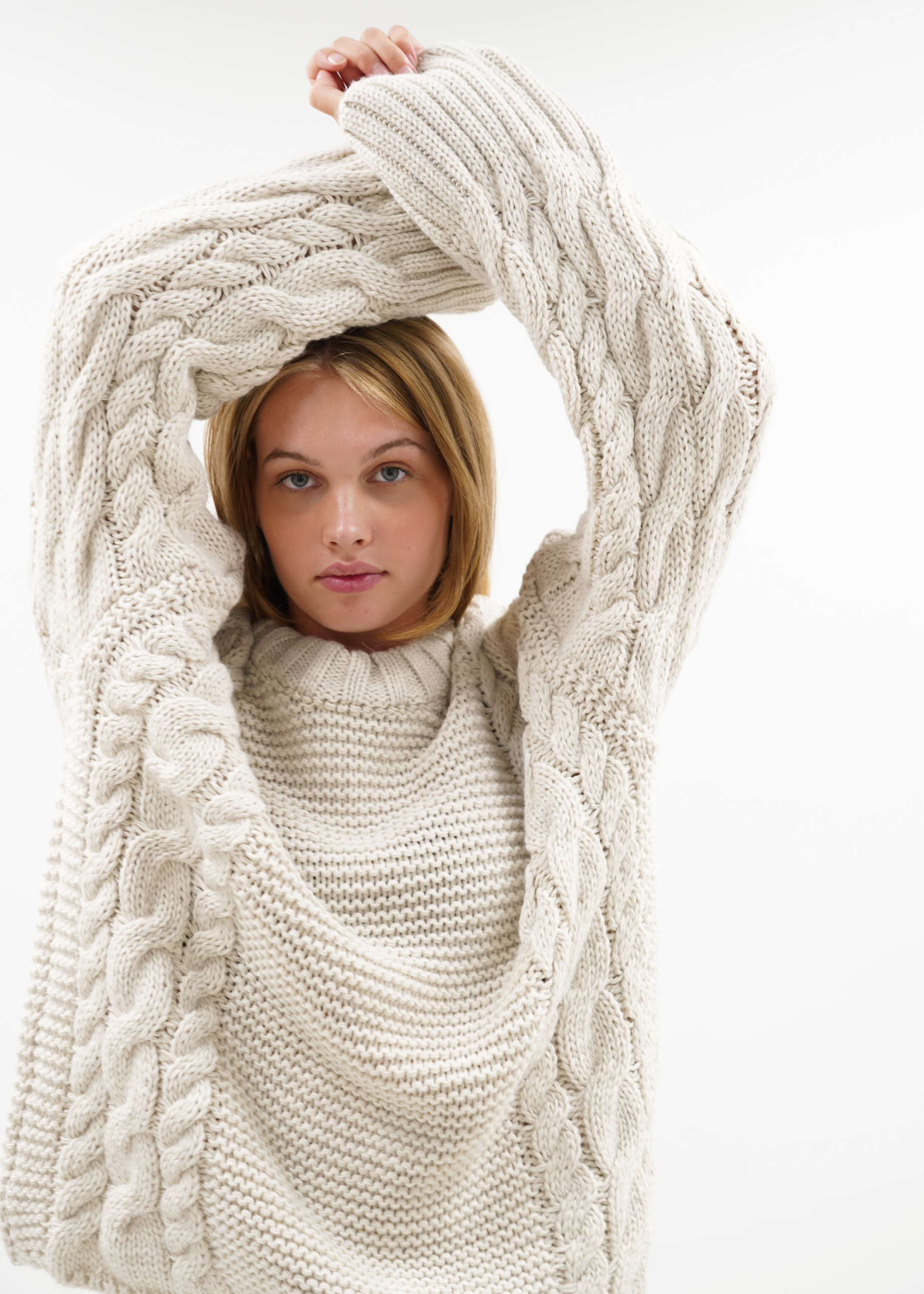Beige Zopfmuster