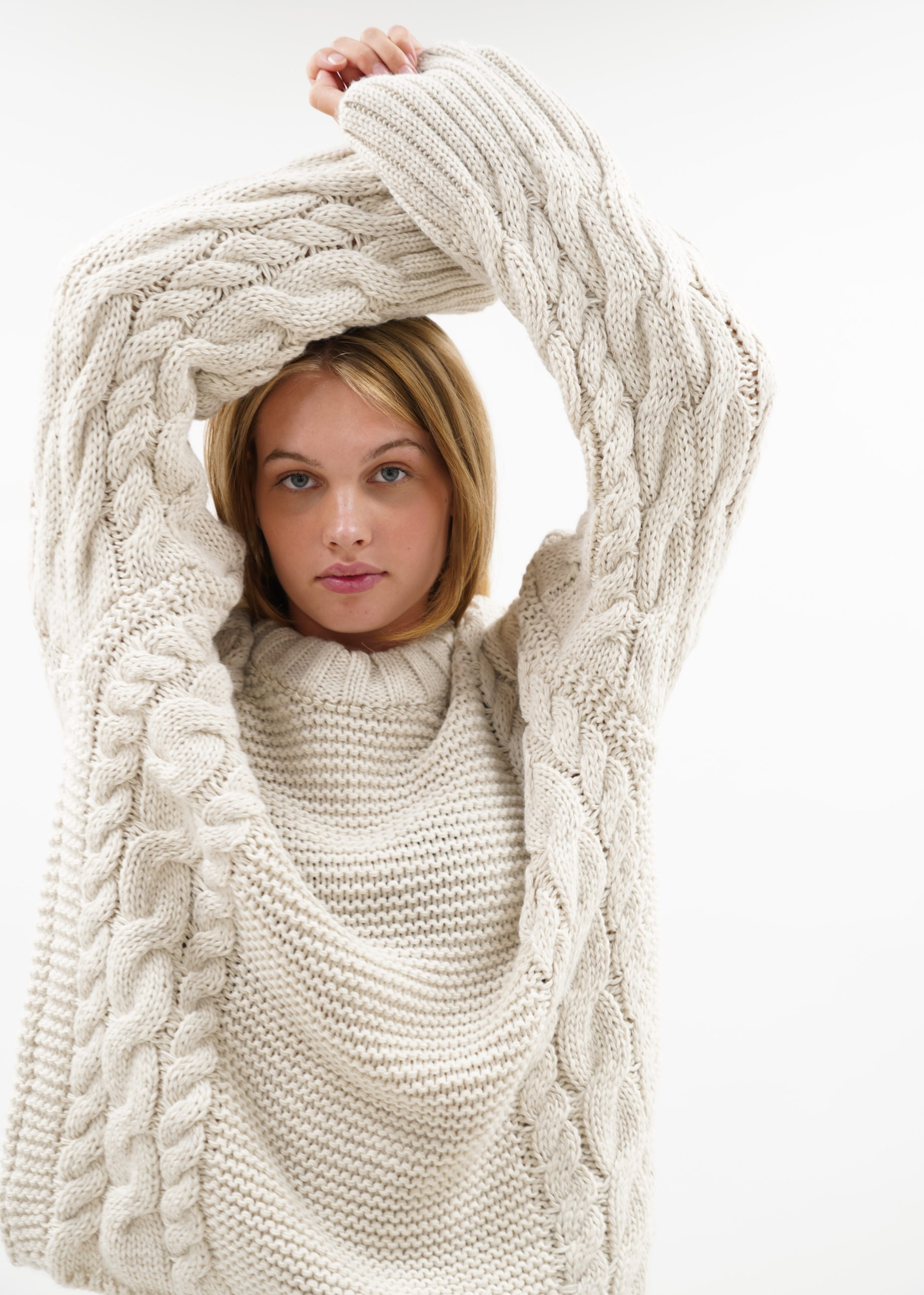 Cable knit beige