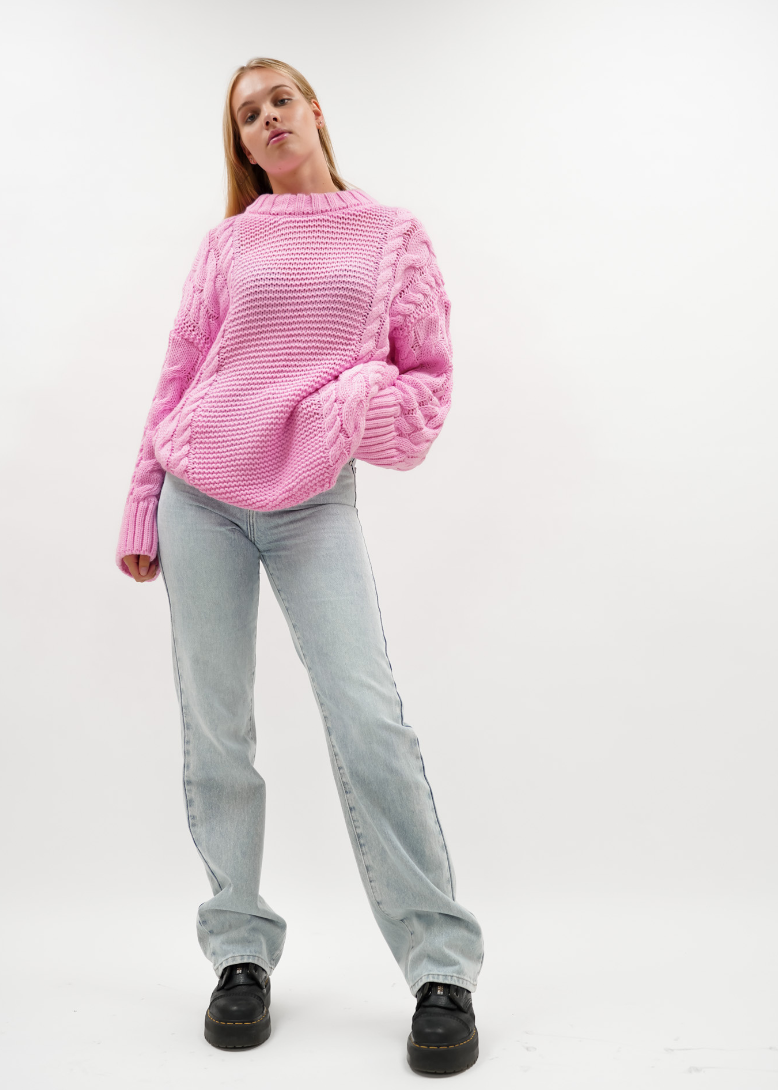Tricot de câble joli rose