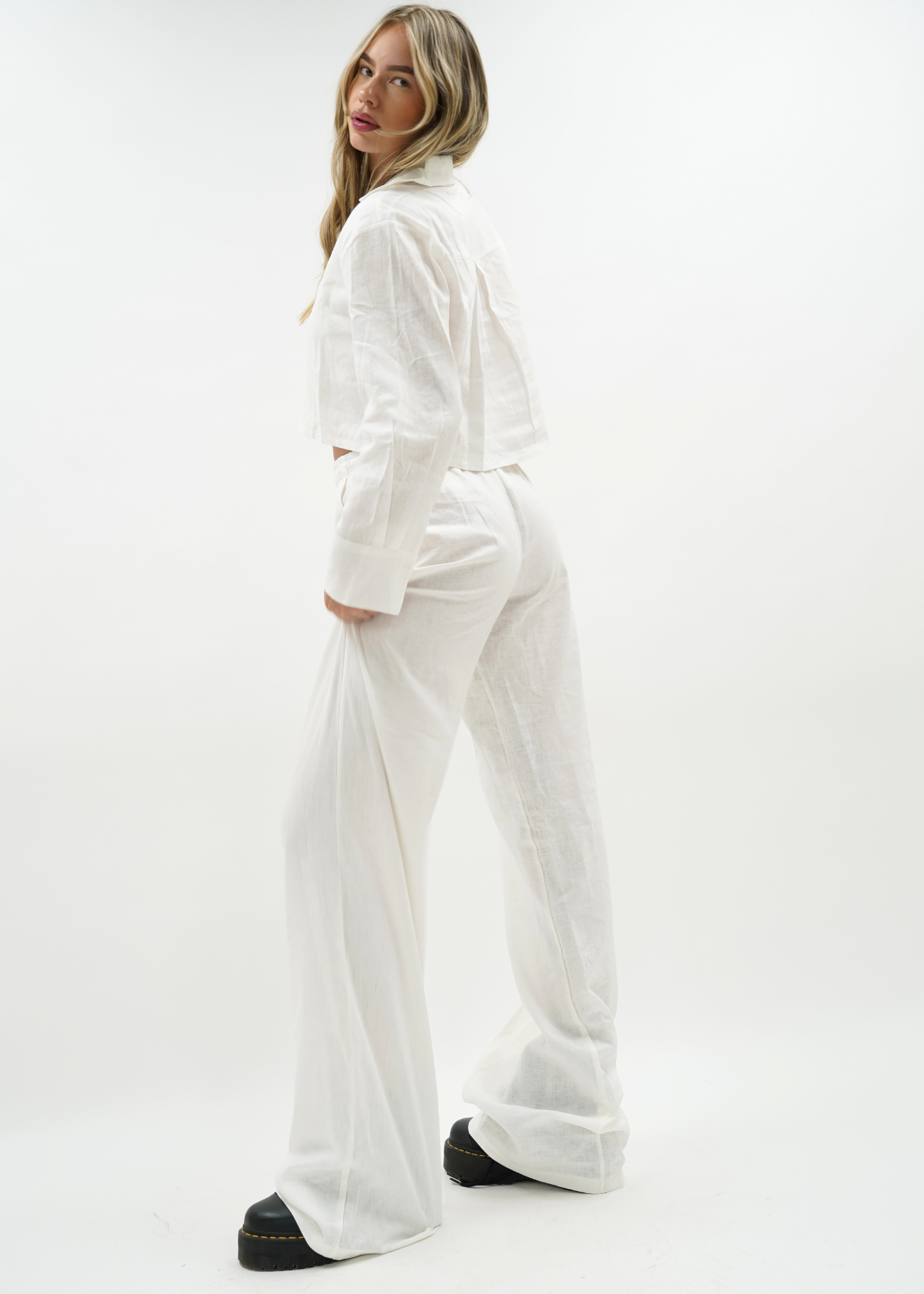 Linen pants (tall) white