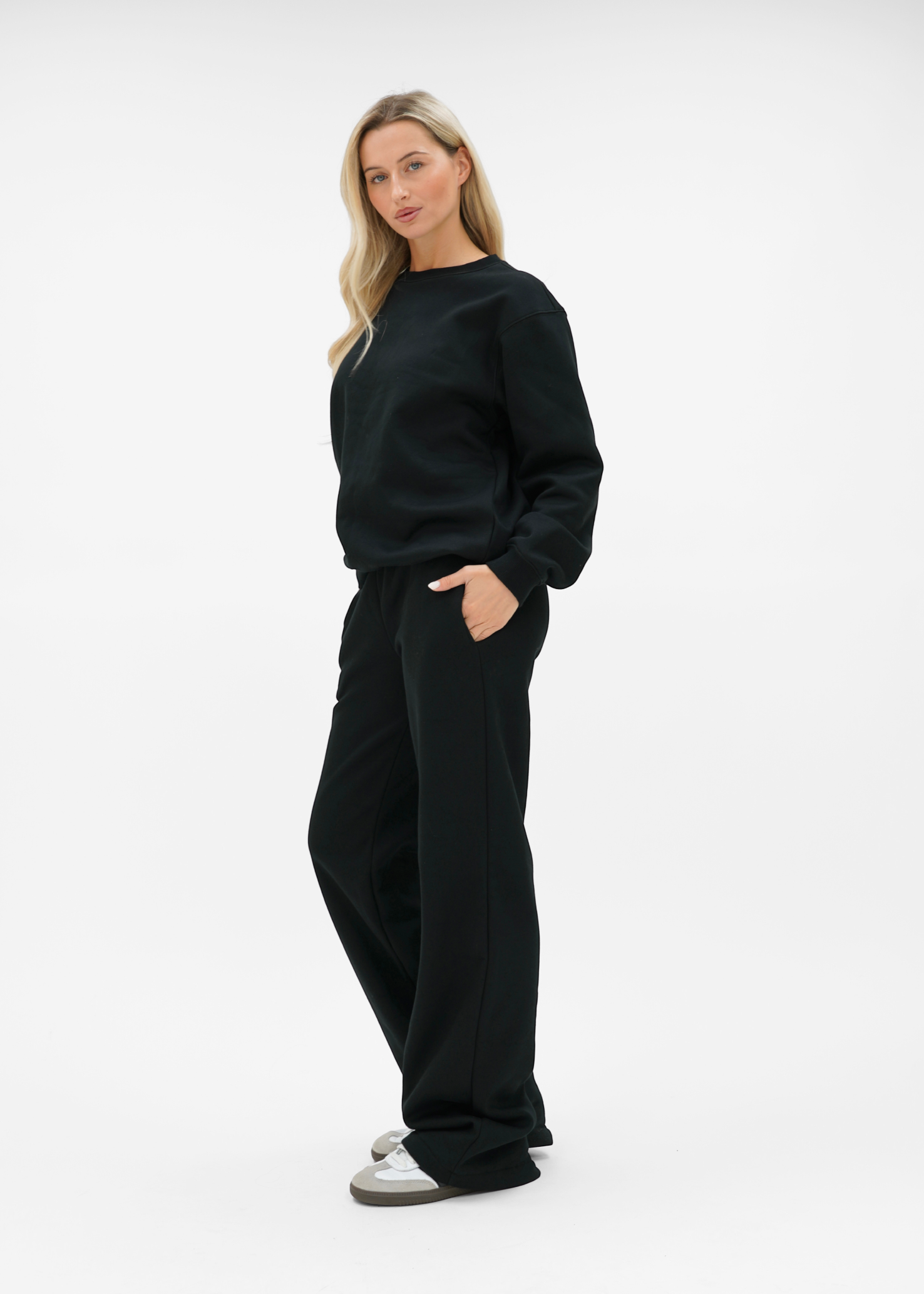 Basic sweater black (tall)