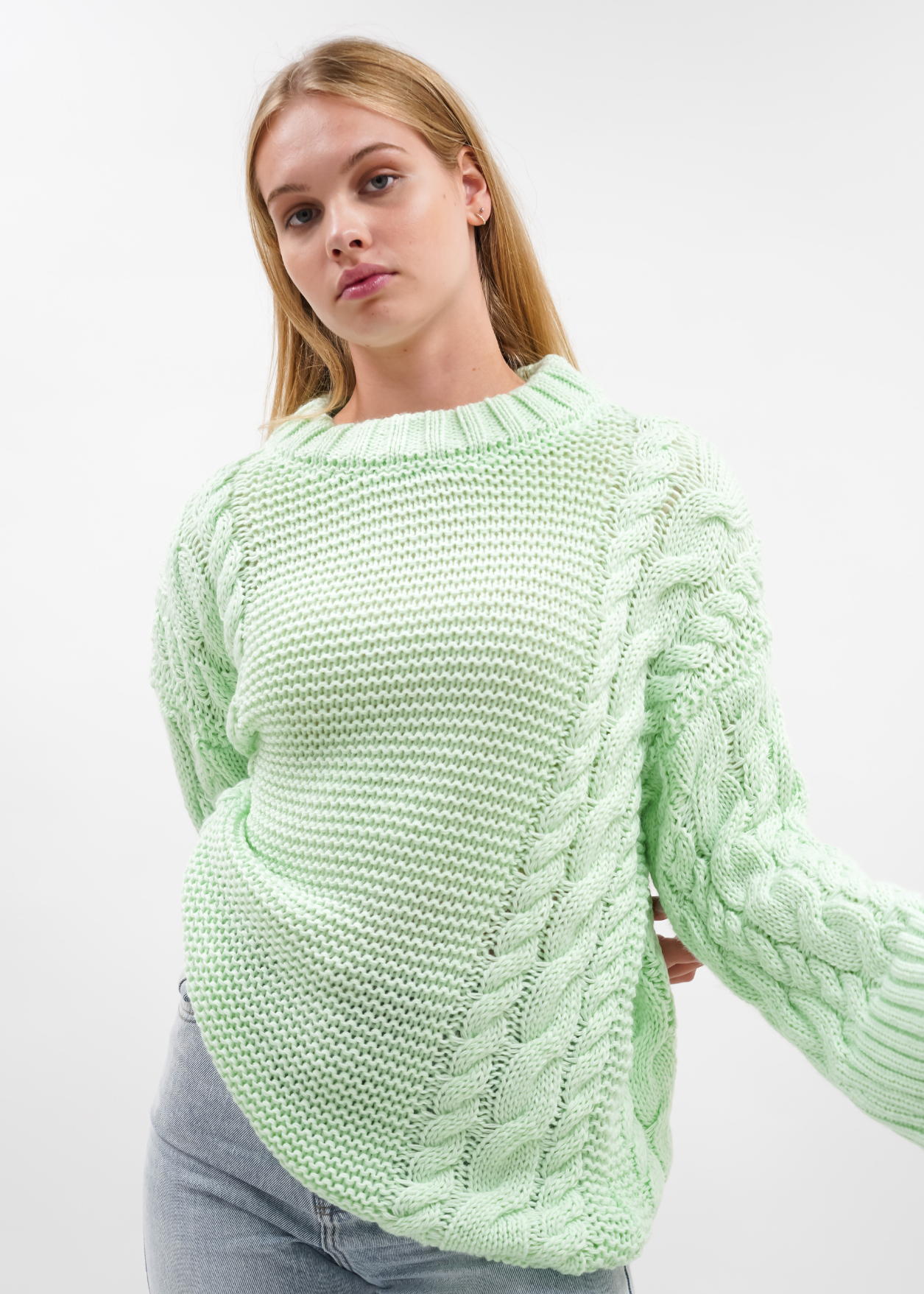 Cable knit light pistachio