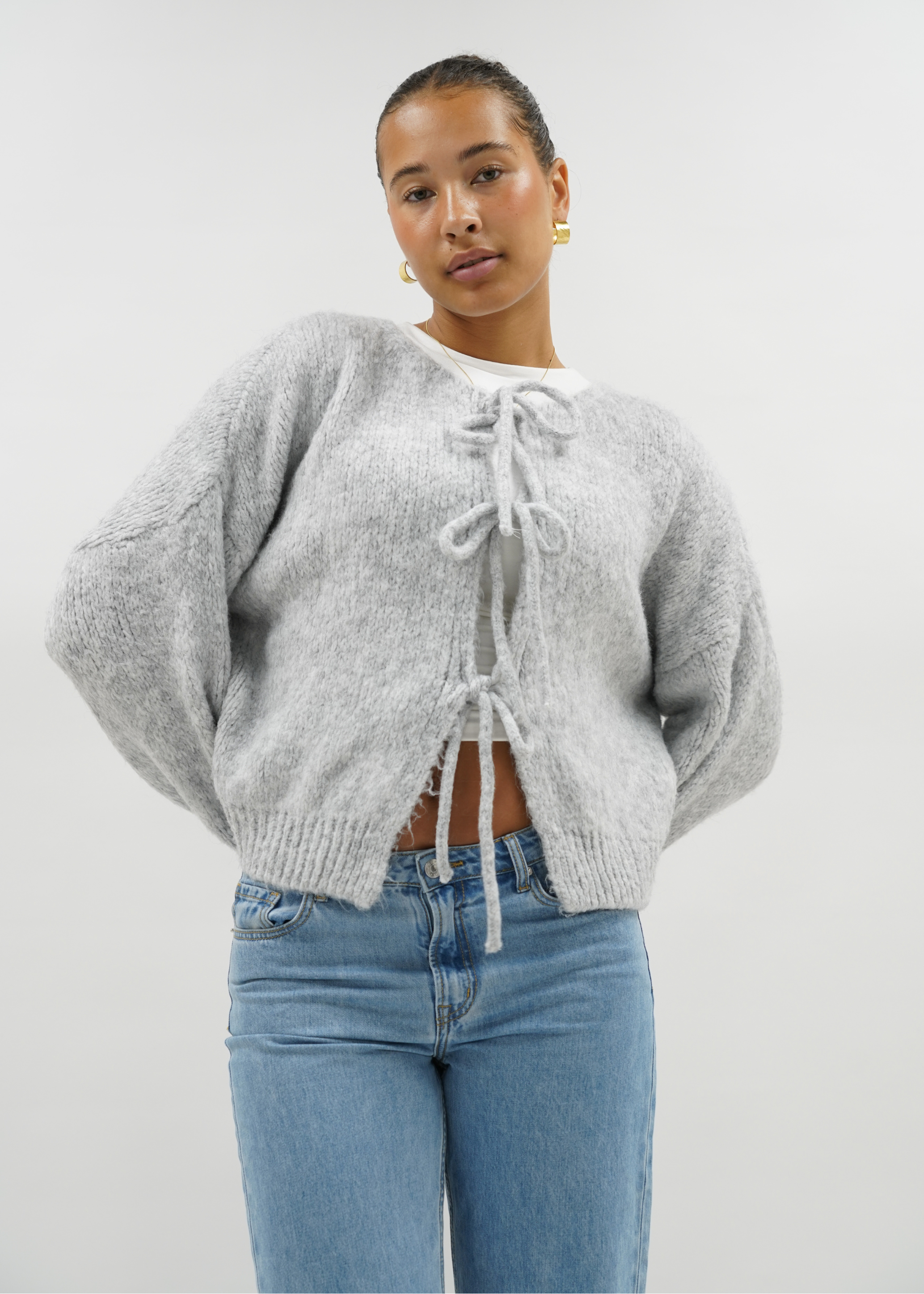 Knitted bow sweater light grey (tall)