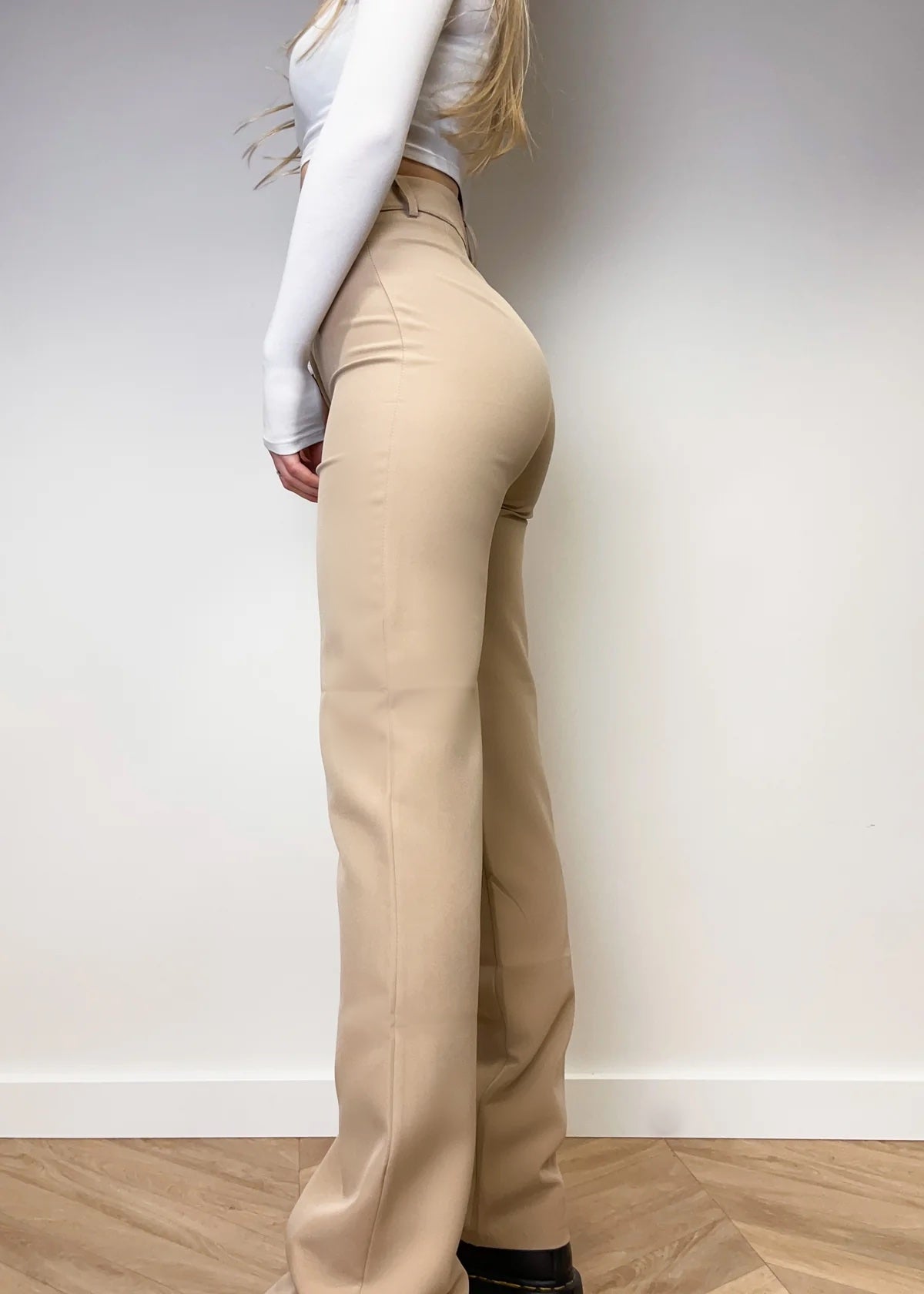 Straight leg pants met pressfold beige (TALL)