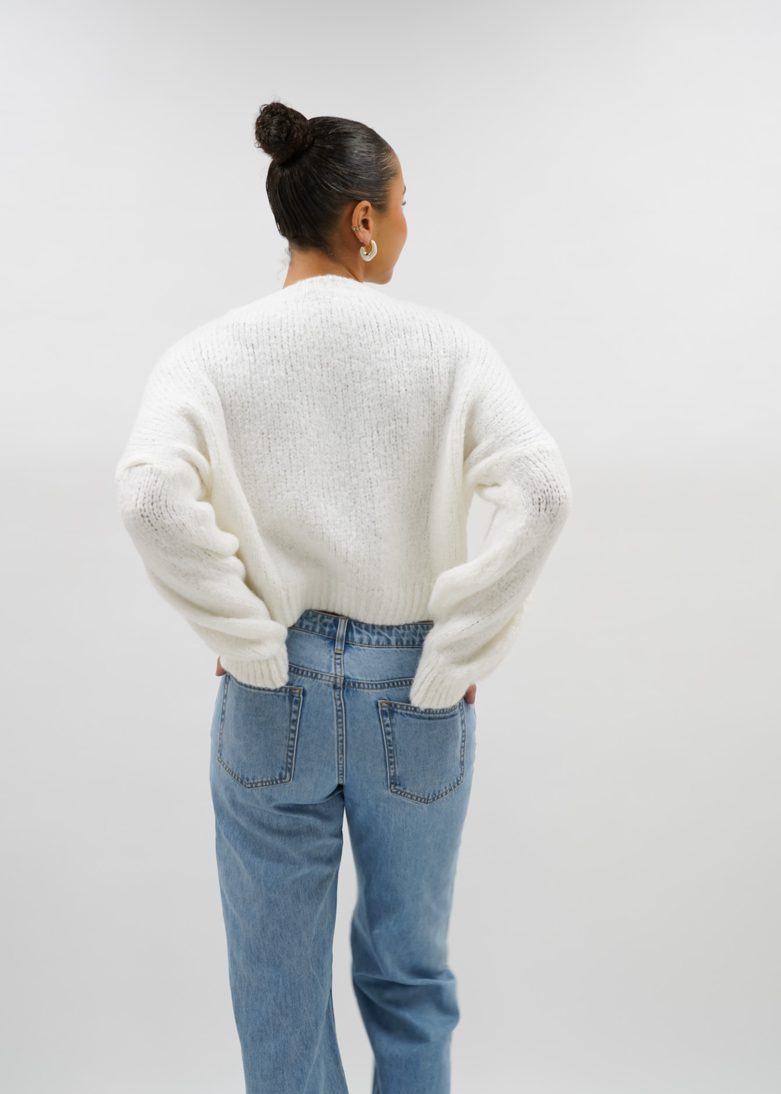 Knitted sweater off-white (tall)