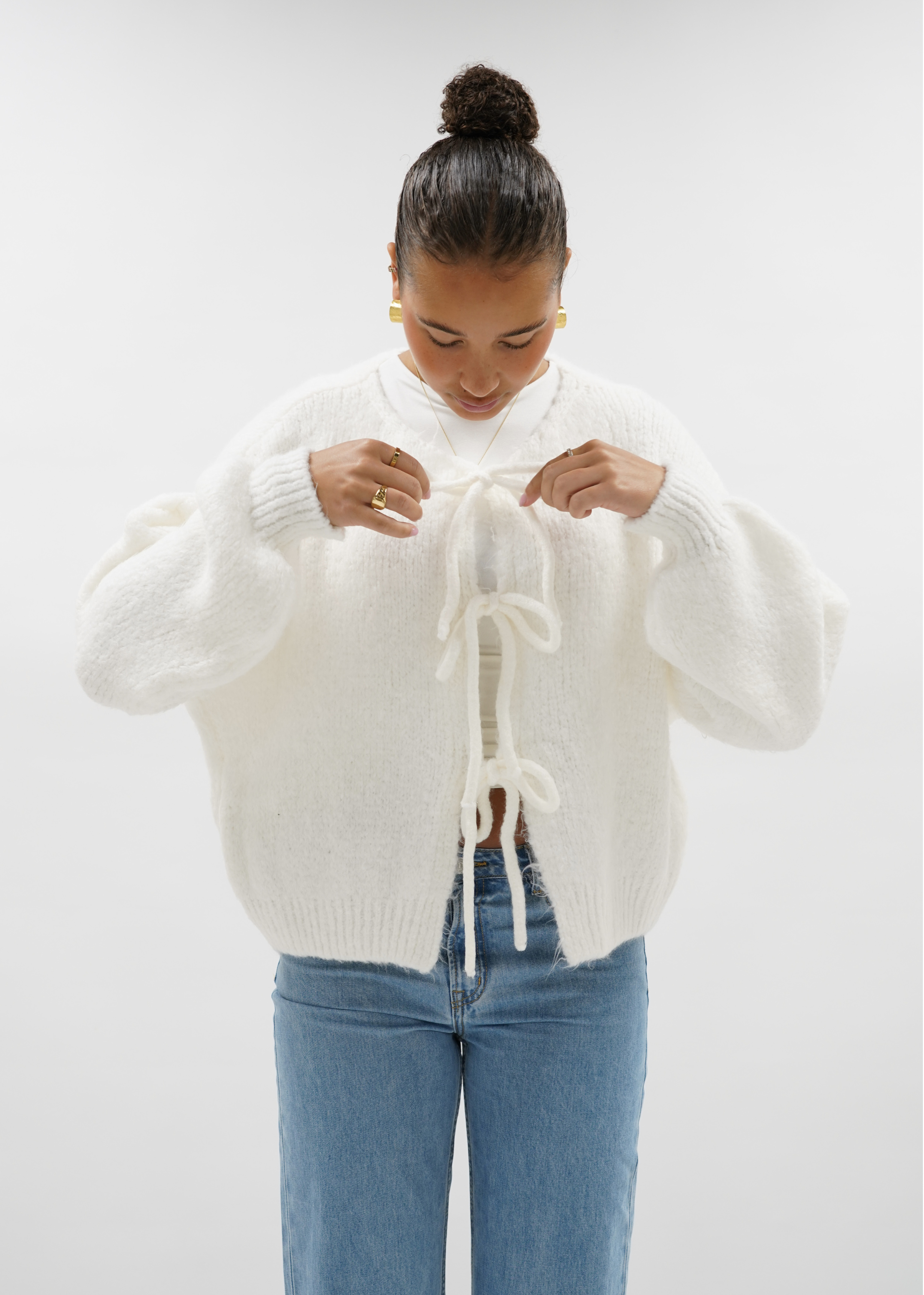 Knitted bow sweater off-white (tall)