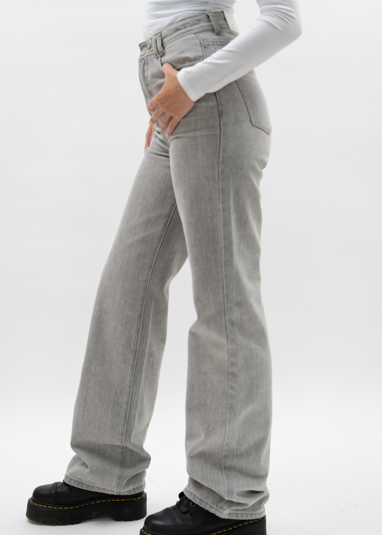 High-Waist-Jeans mit geradem Bein, 90er-Jahre, Hellgrau (GROSS)