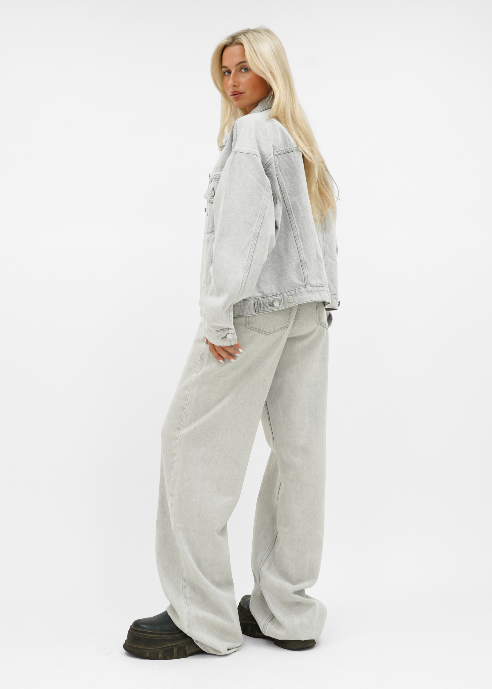 Oversized denim jacket light washed grey (tall)