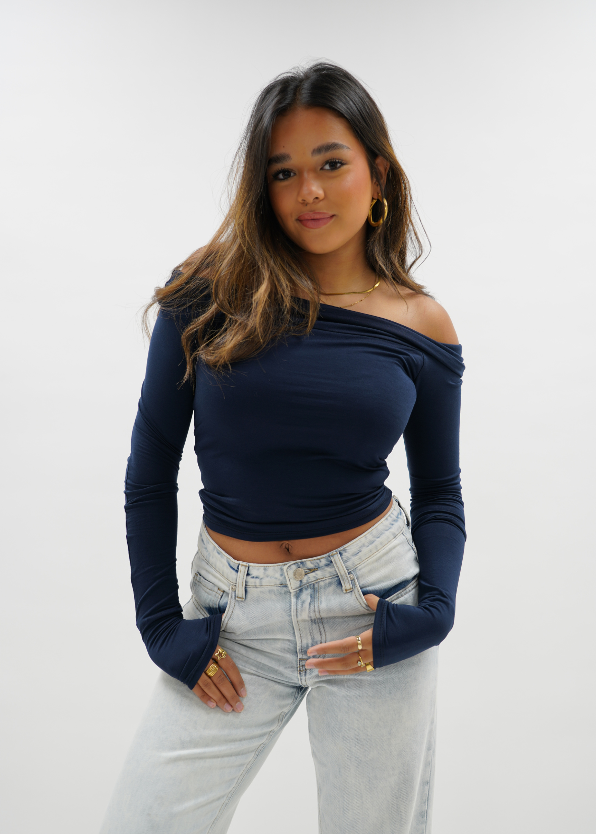 Off-shoulder top night blue