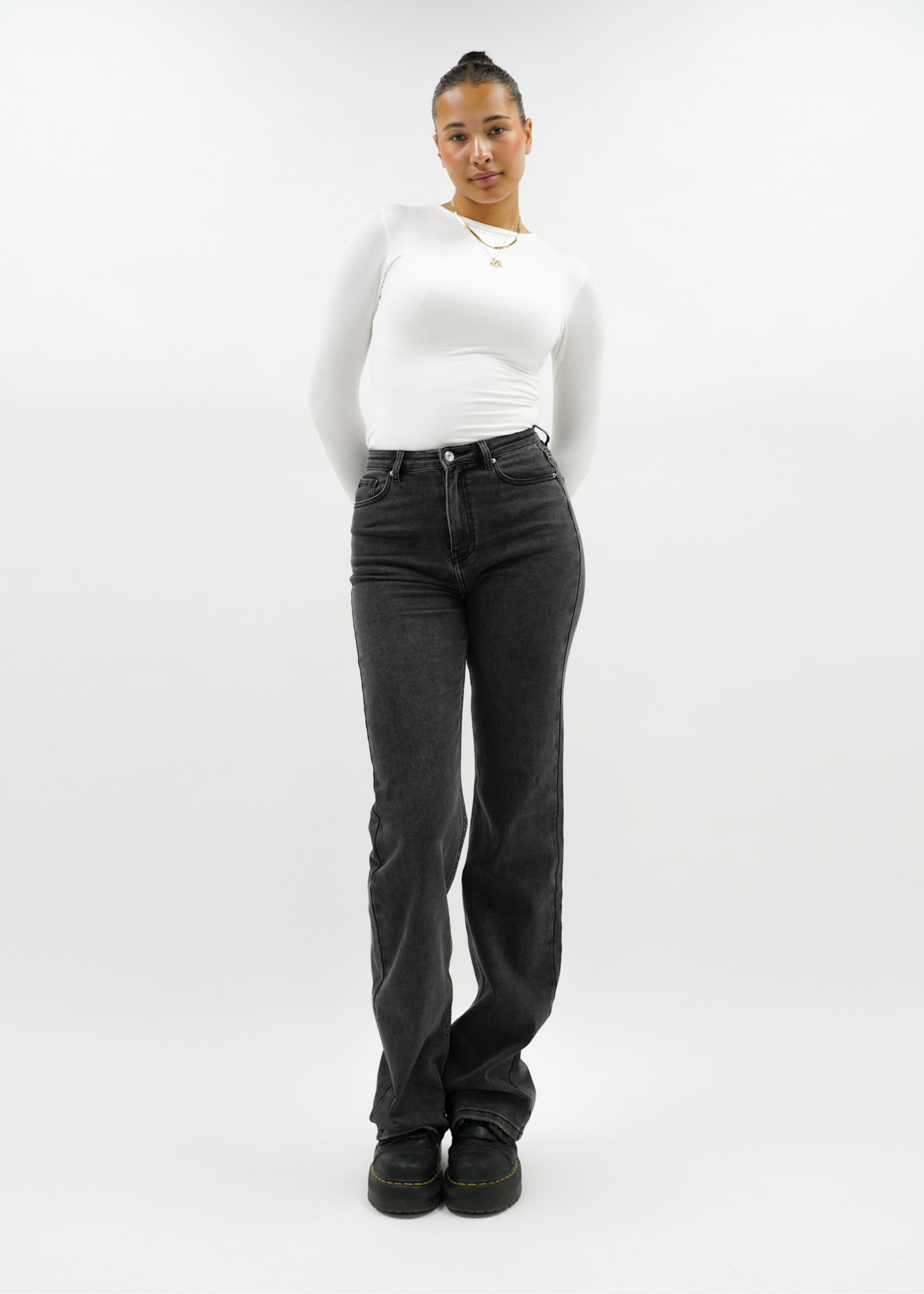 Phat Super Wide Leg Jeans in Dark Grey Wash