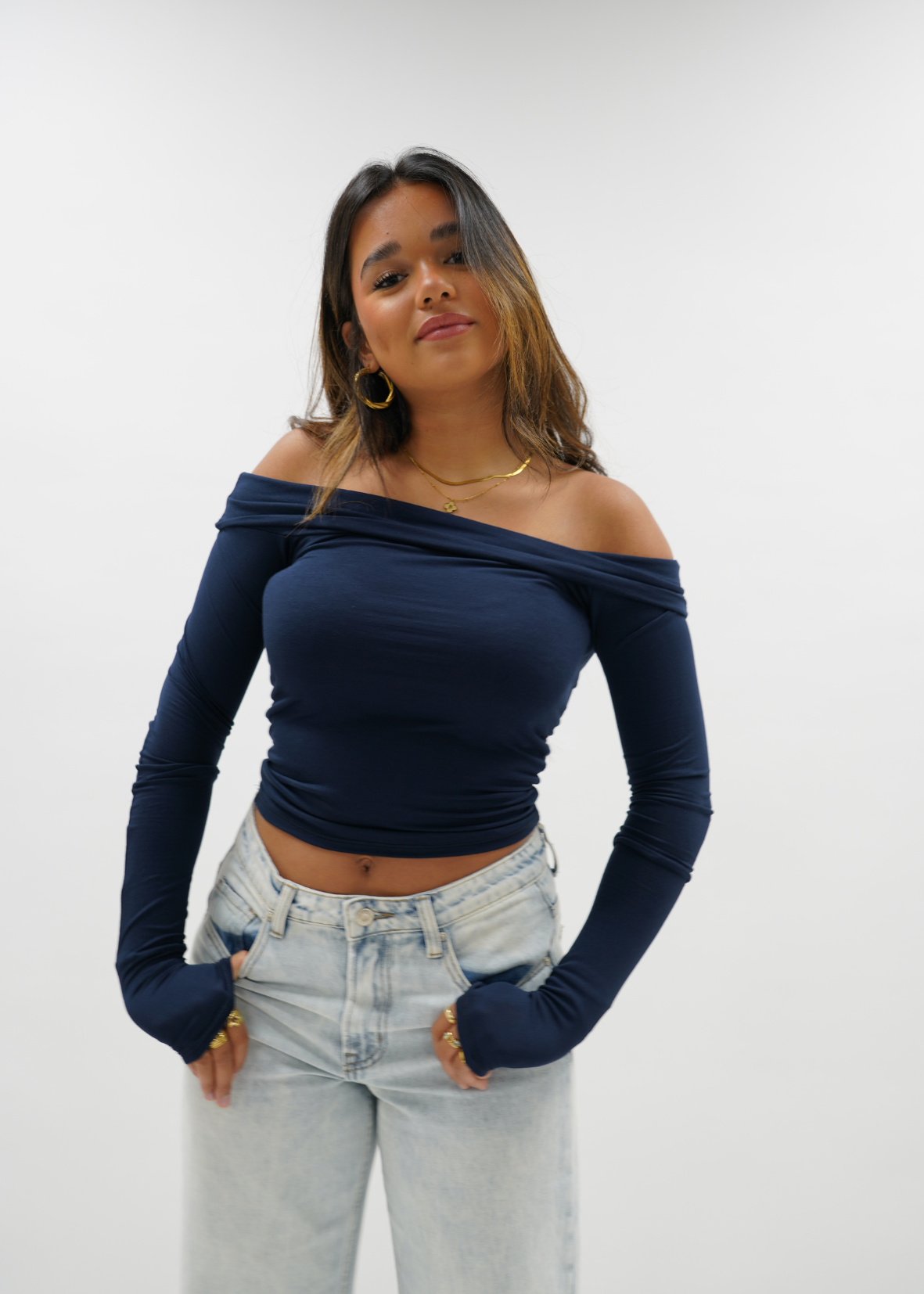 Off-shoulder top night blue