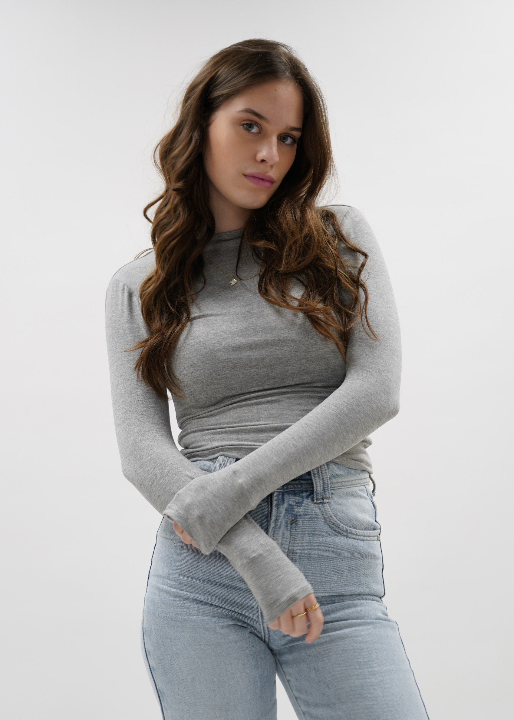 Top dos nu manches longues gris clair chiné