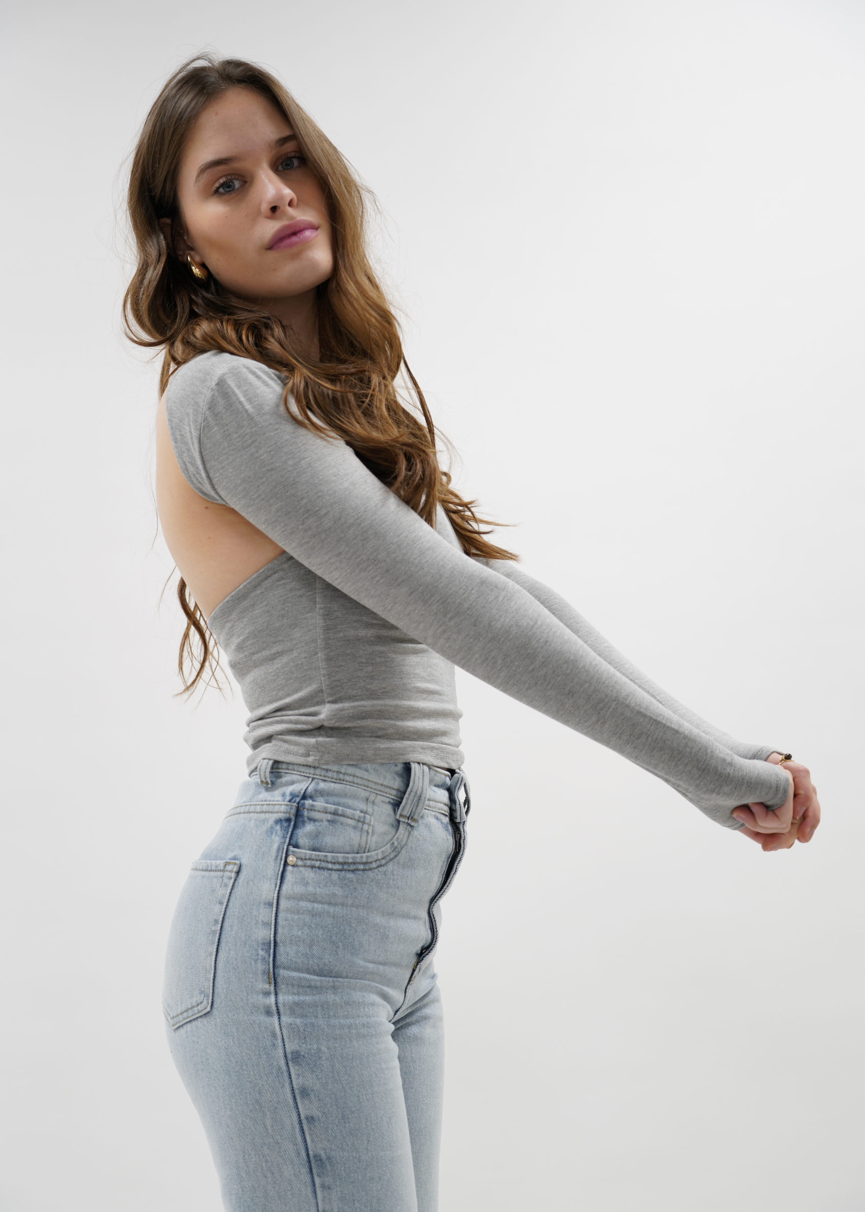 Top dos nu manches longues gris clair chiné