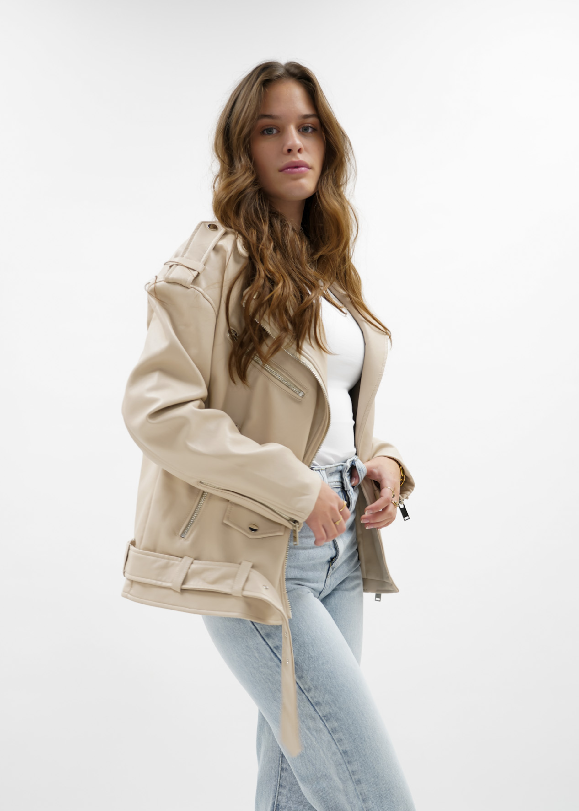 Übergroße Bikerjacke beige