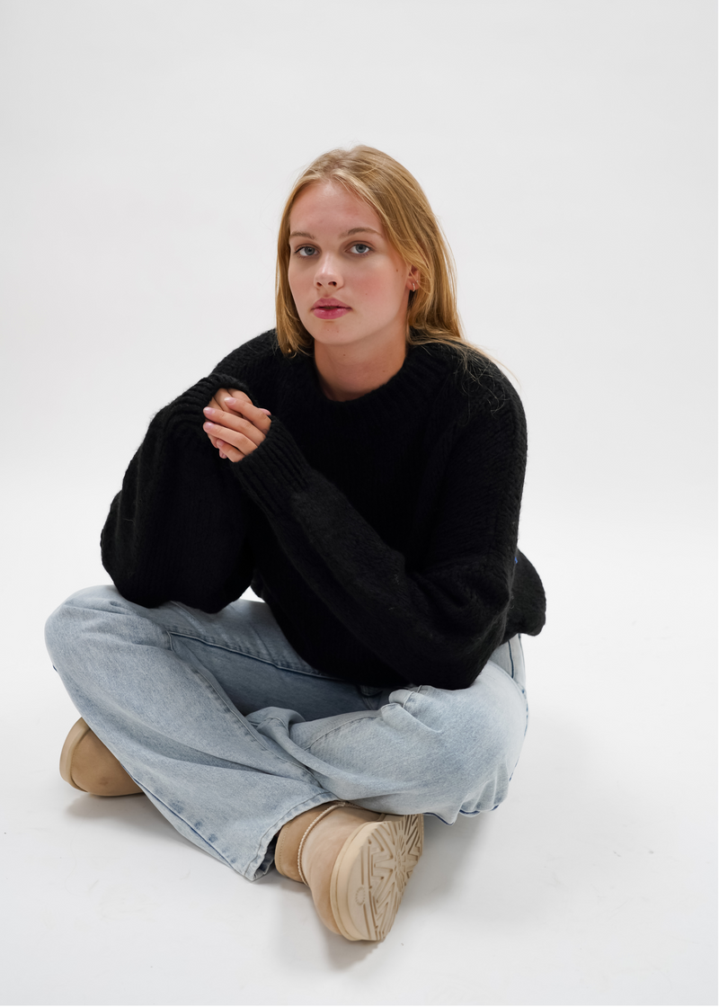 Knitted sweater black
