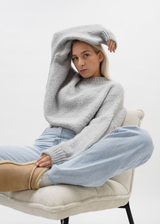 Knitted sweater light grey