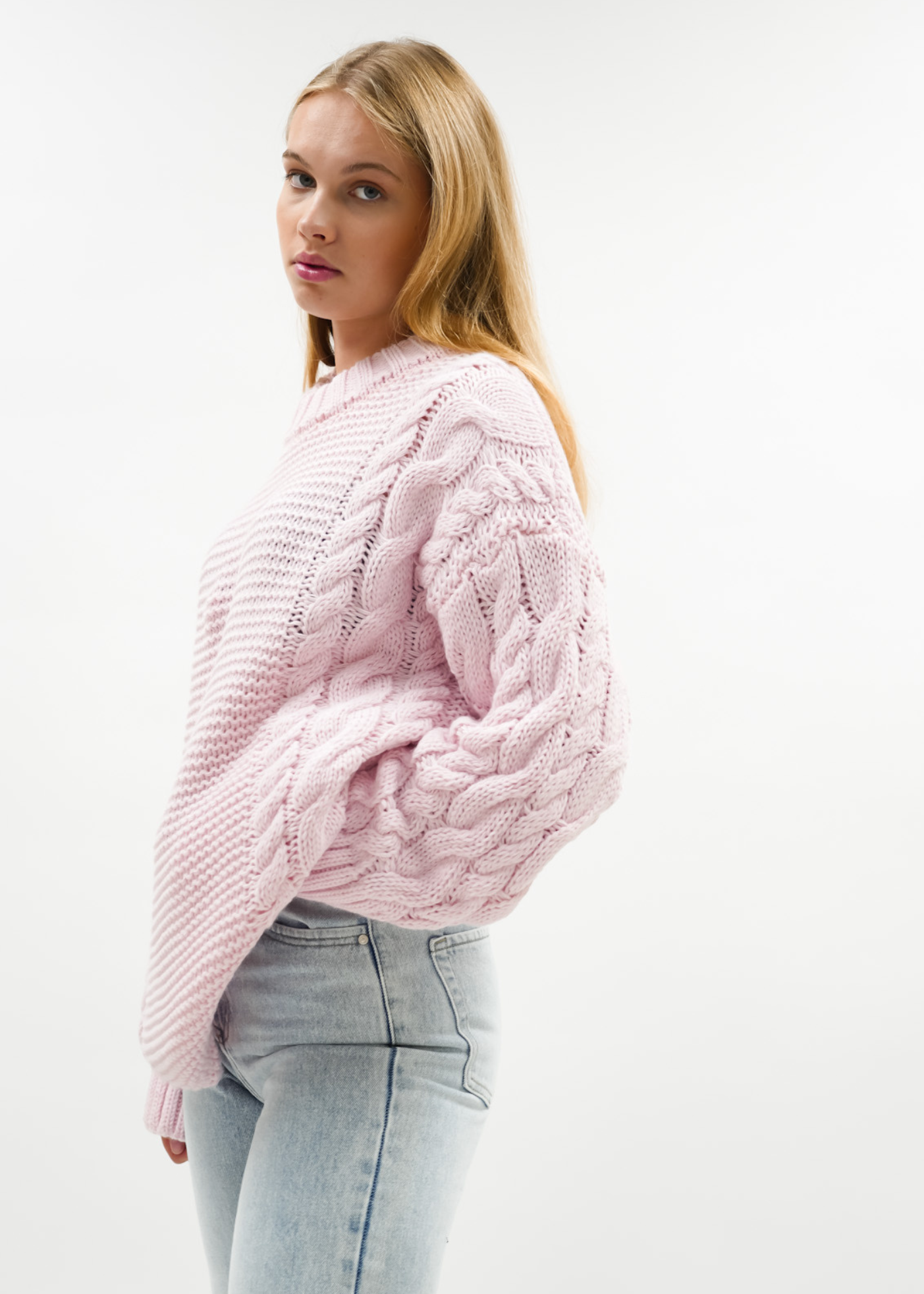 Cable knit baby pink