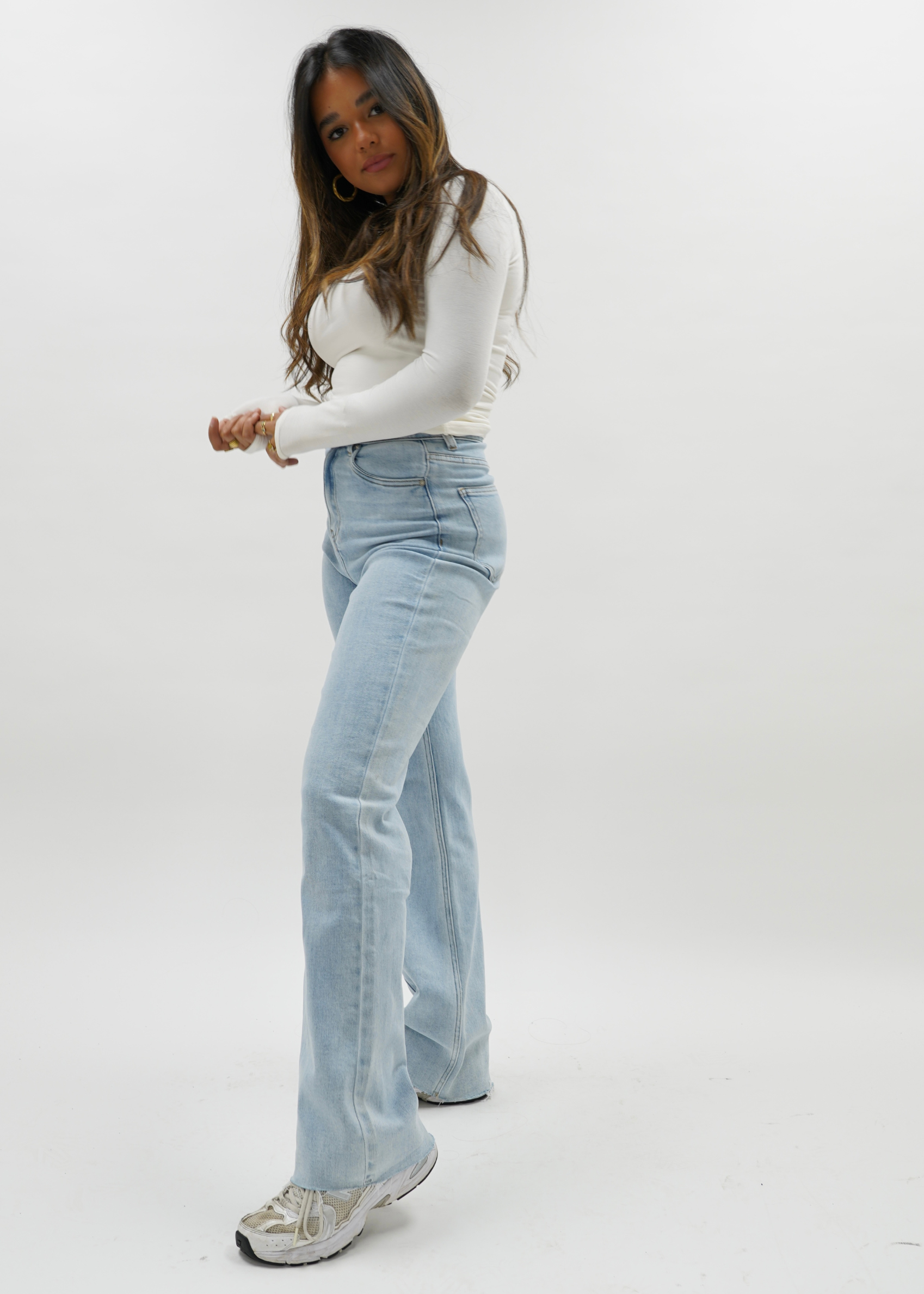 High waist straight leg jeans light washed blue (REGULAR)