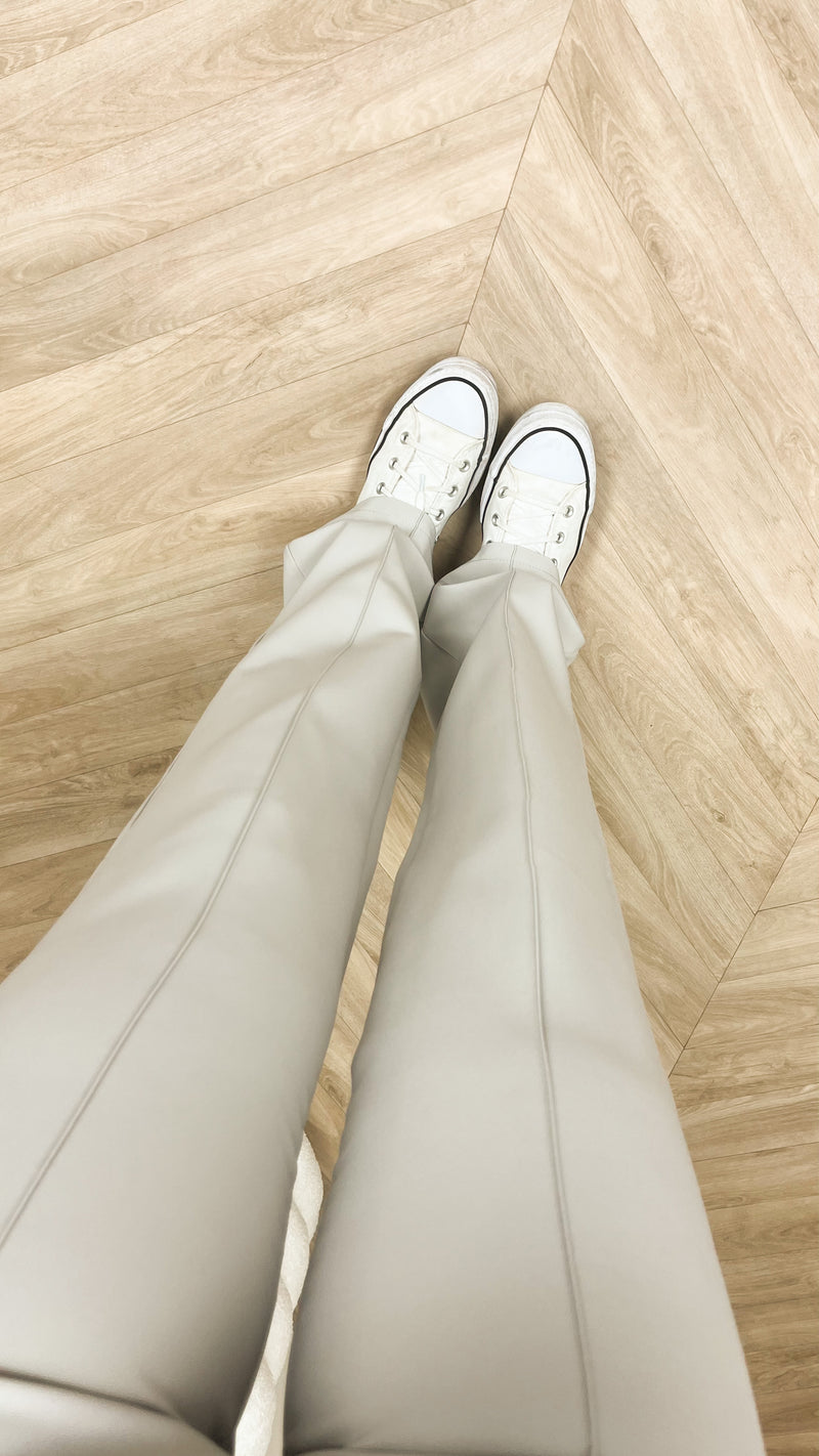 Straight leg pants with pressfold creamy gray (TALL)