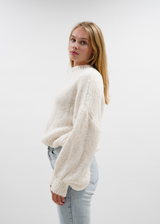 Knitted sweater crème