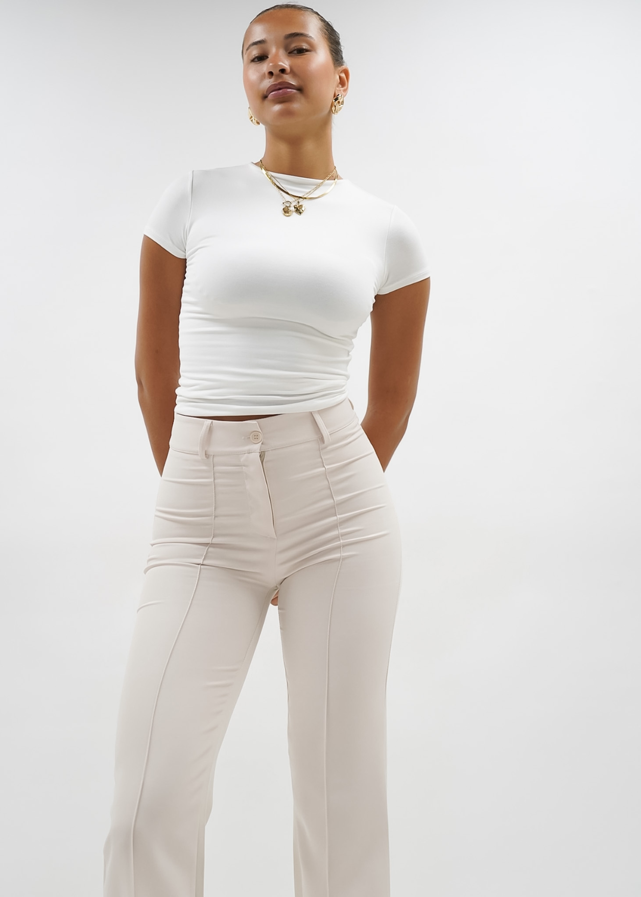 Straight leg pants with pressfold crème (TALL)