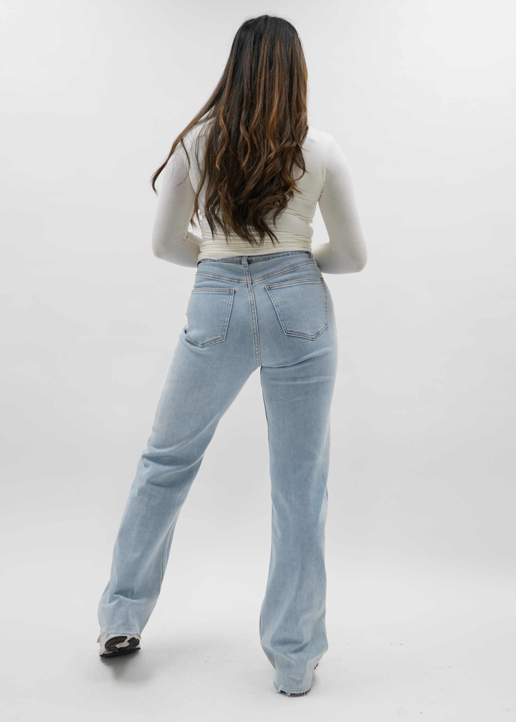 High waist straight leg jeans light washed blue (REGULAR)
