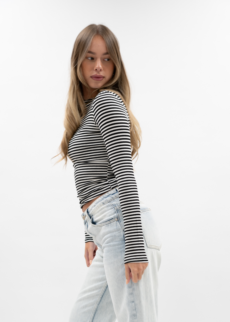 Long sleeve top striped
