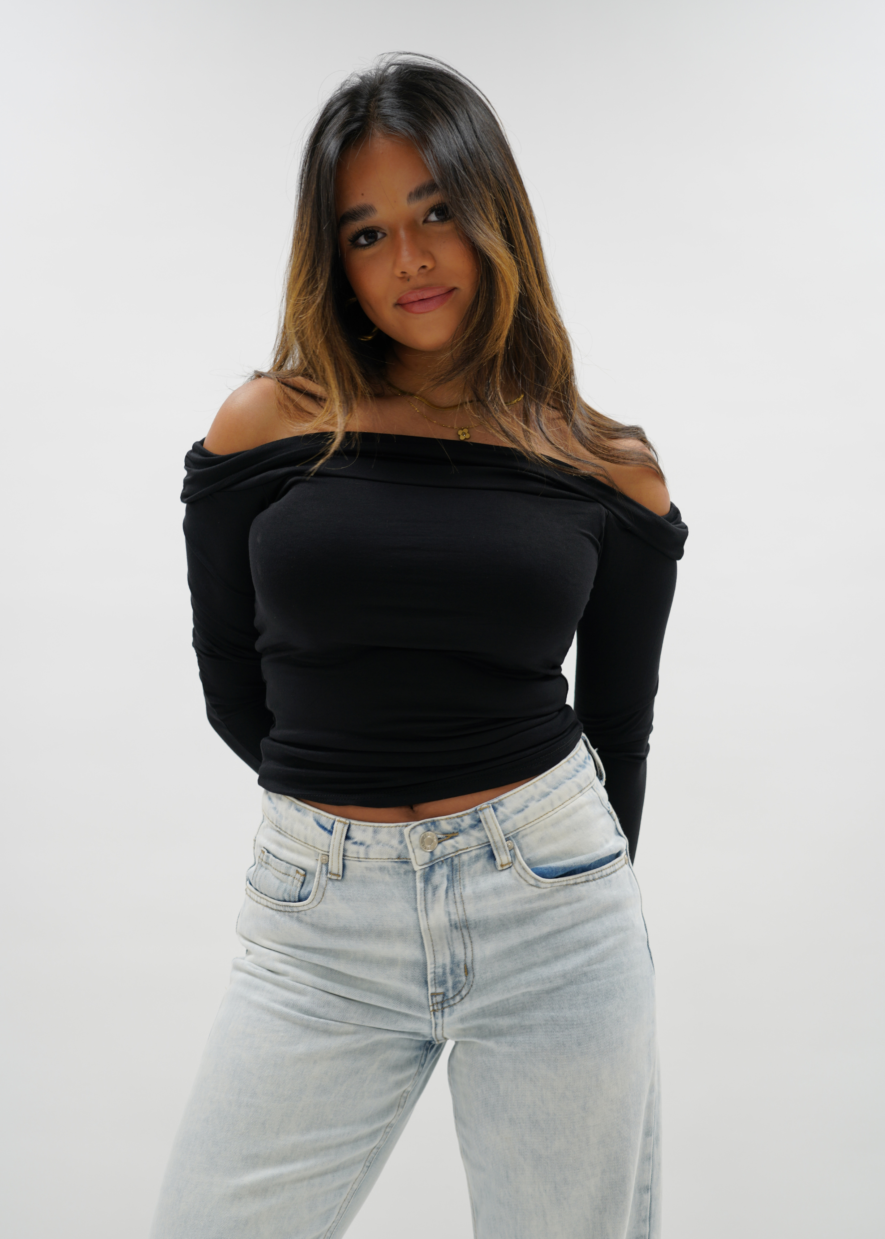 Off-shoulder top black