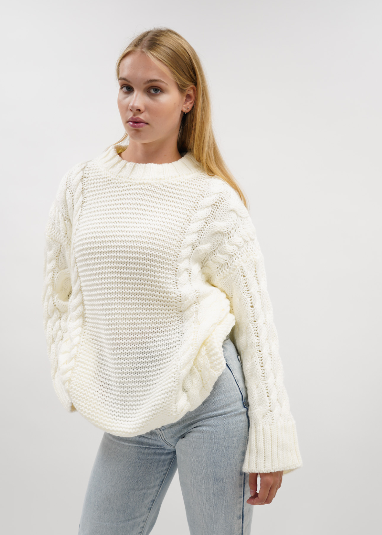 Cable knit cream