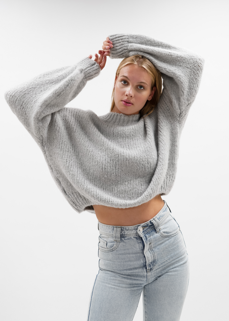 Knitted sweater light grey