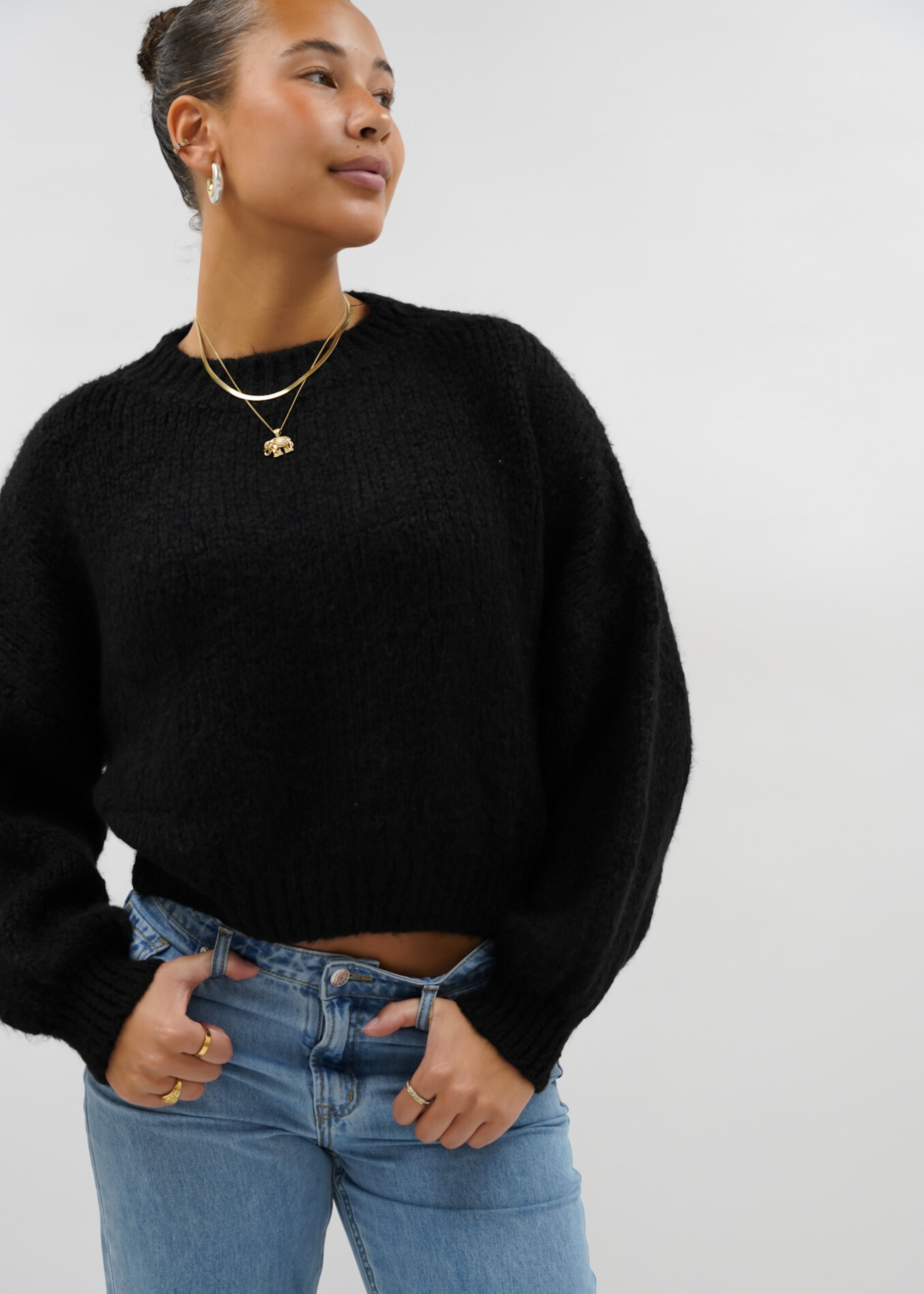 Knitted sweater black