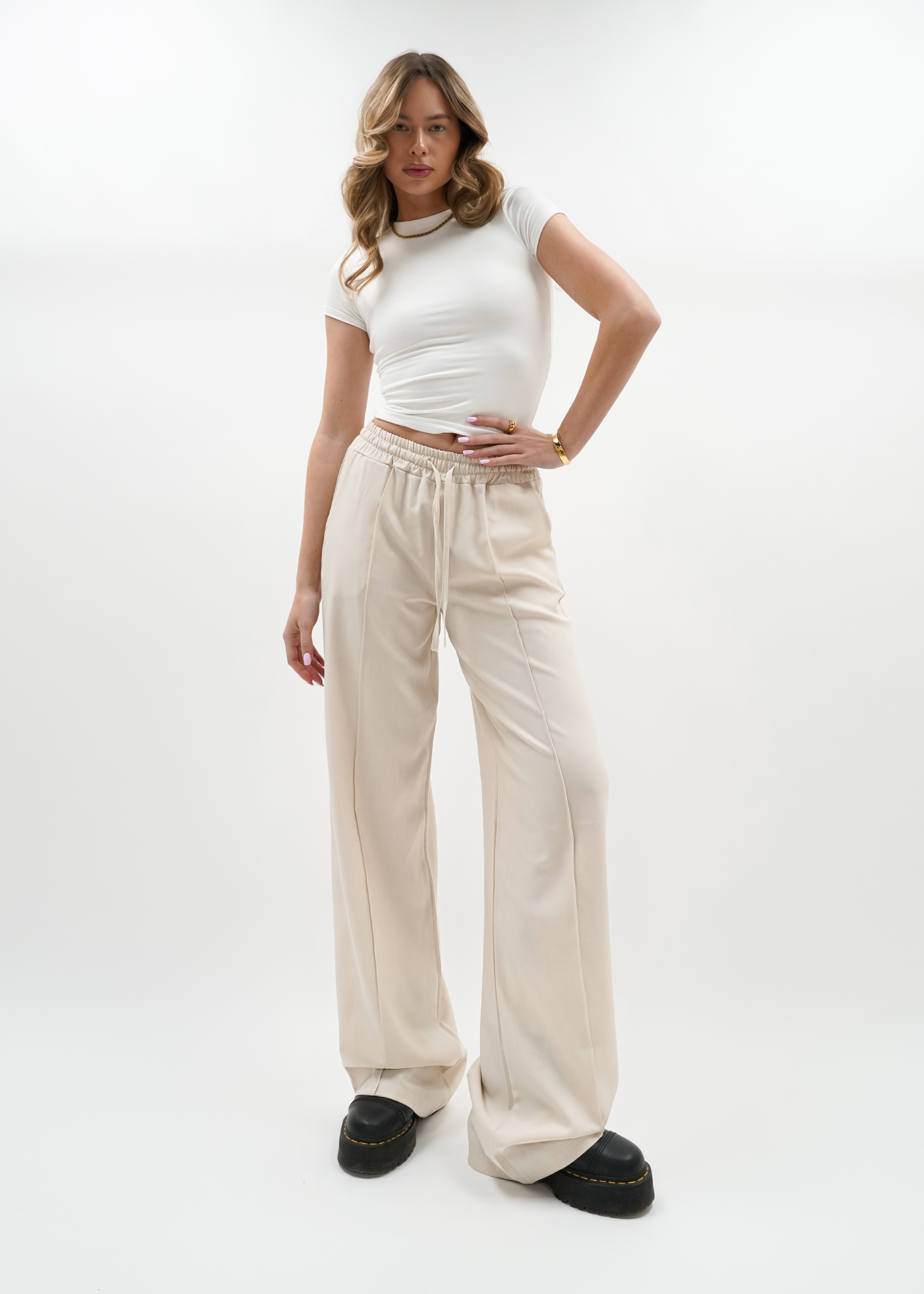 Flowy pants met pressfold (TALL) crème