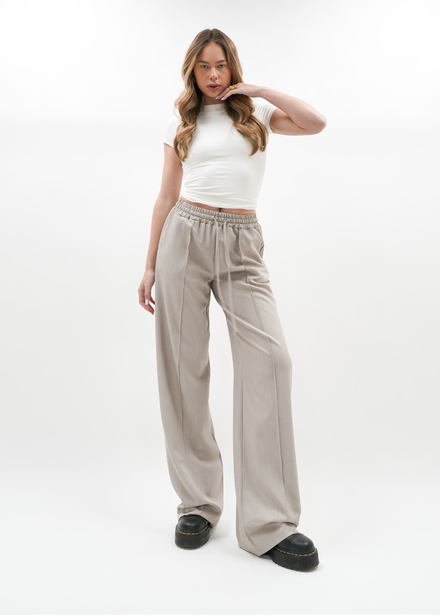 Flowy pants with pressfold (TALL) taupe
