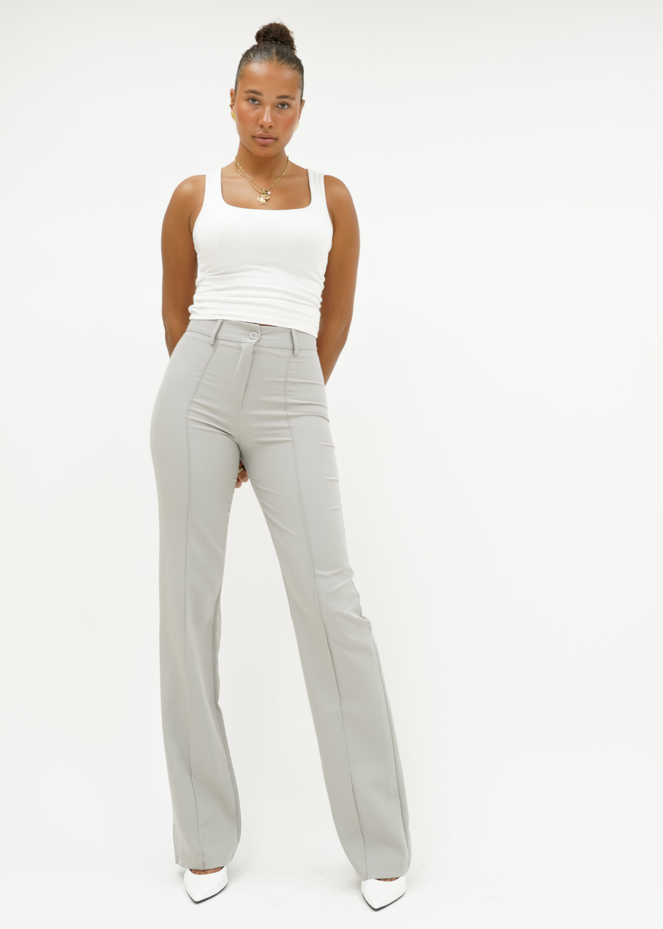 Pantalon droit replié gris crème (TALL)
