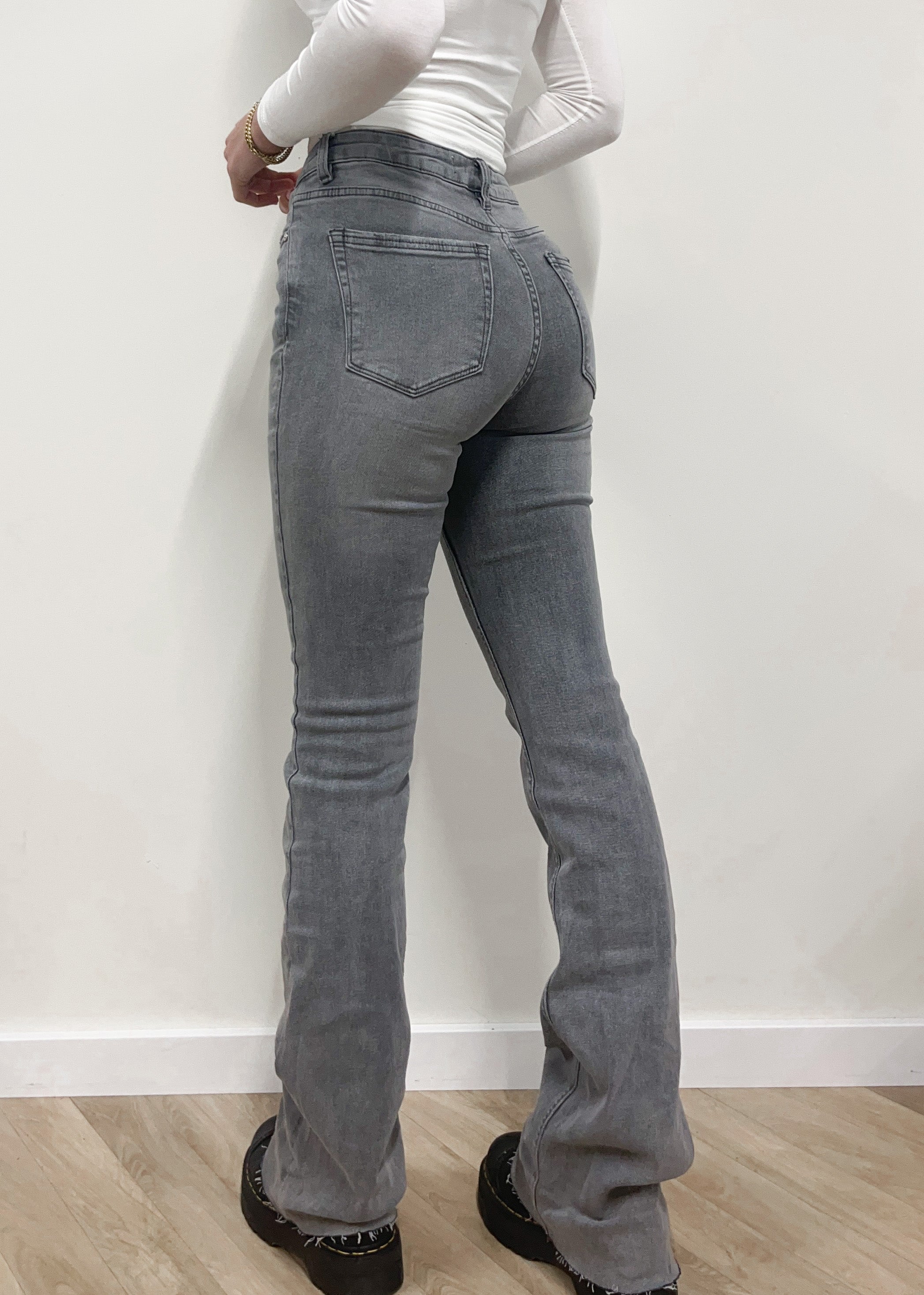 Mid waist flared jeans grey