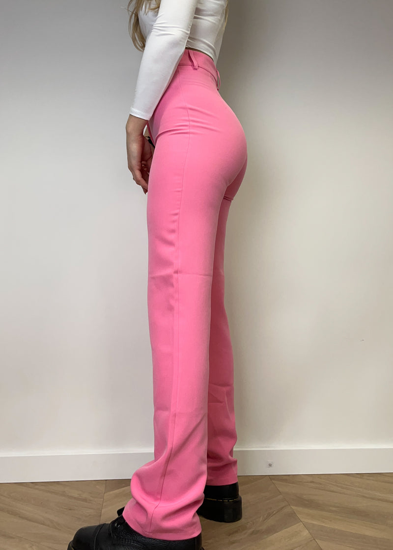 Pantalon droit assez rose